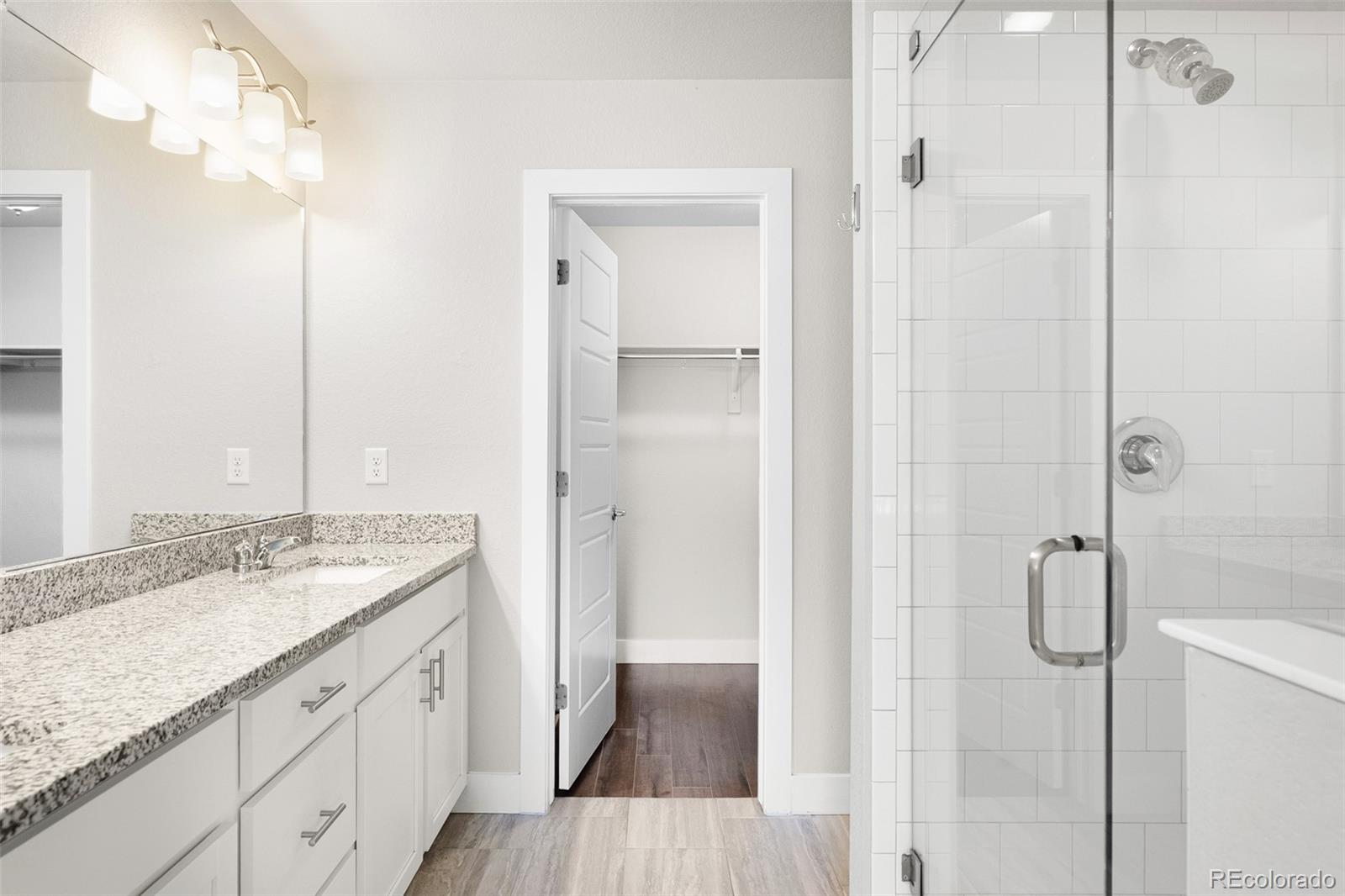 MLS Image #11 for 12714 e dickenson avenue,aurora, Colorado