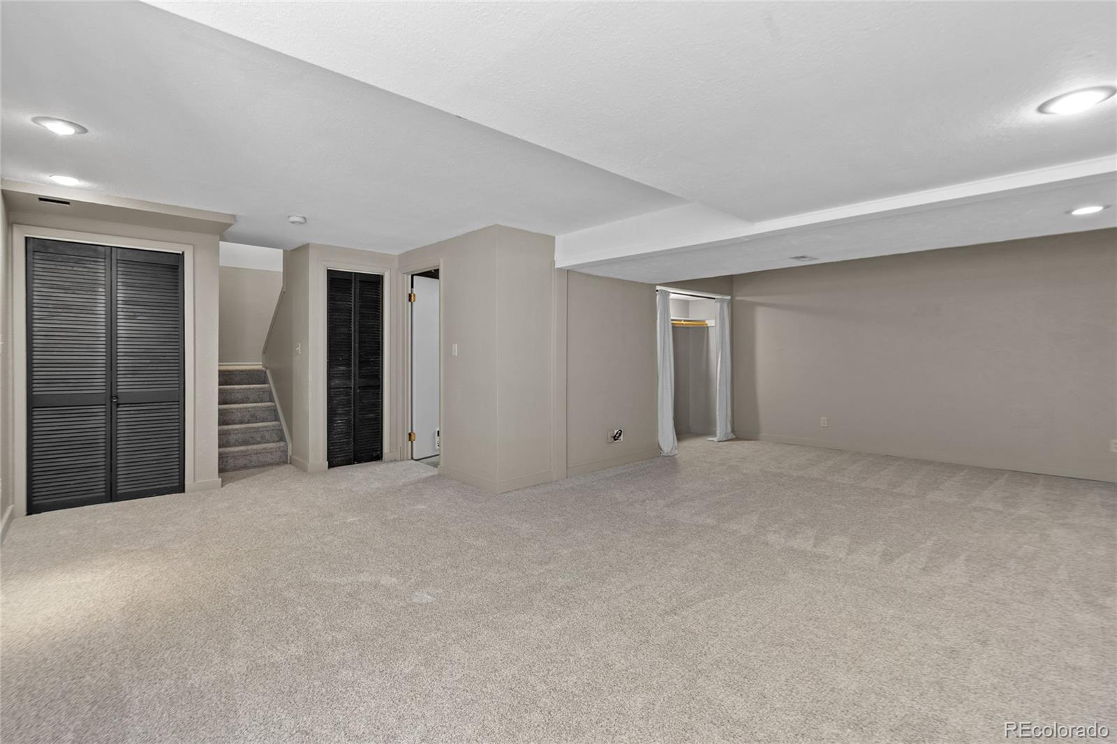 MLS Image #29 for 2181 e phillips lane,centennial, Colorado