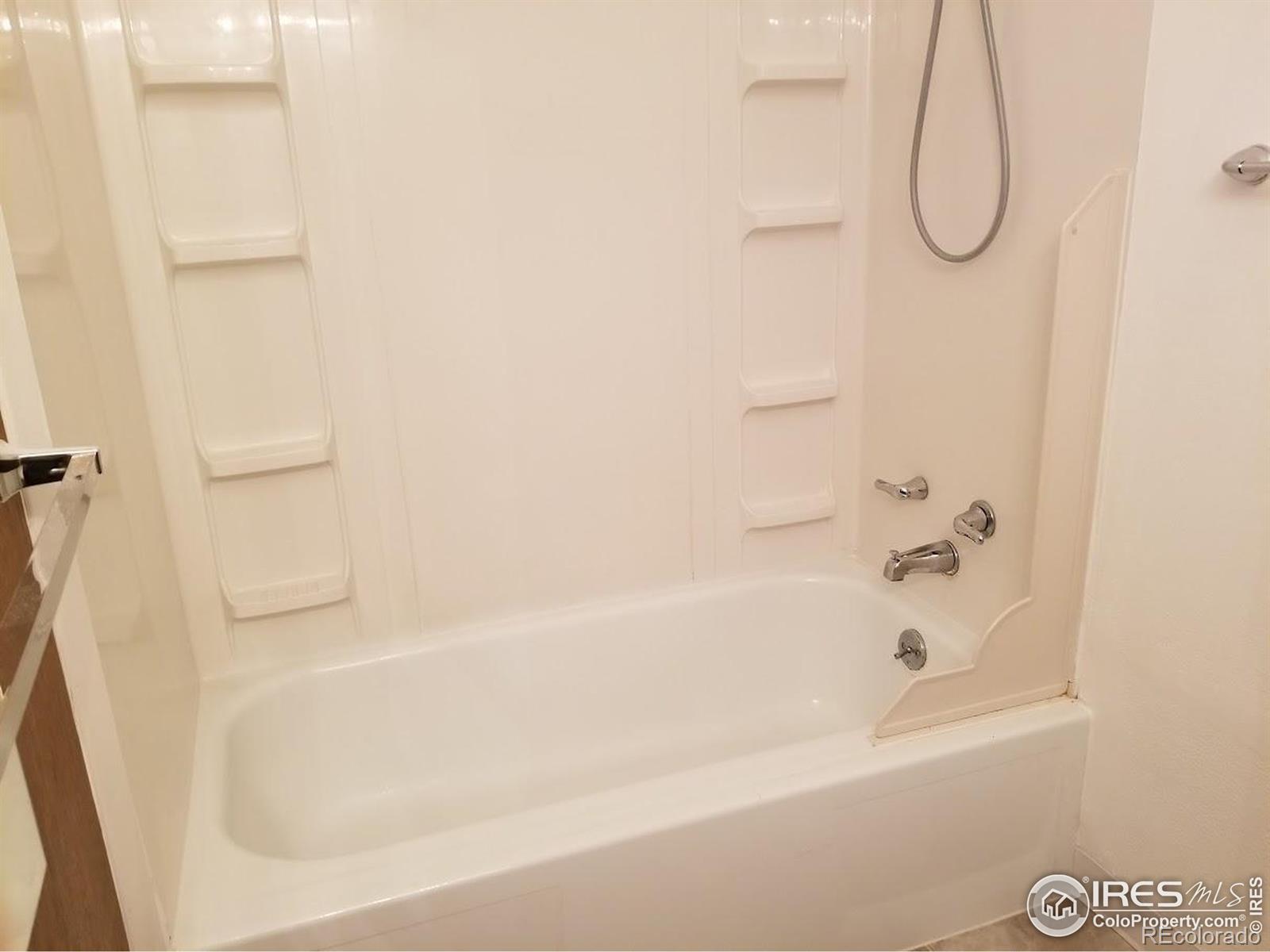 MLS Image #11 for 829  hubbard drive,longmont, Colorado