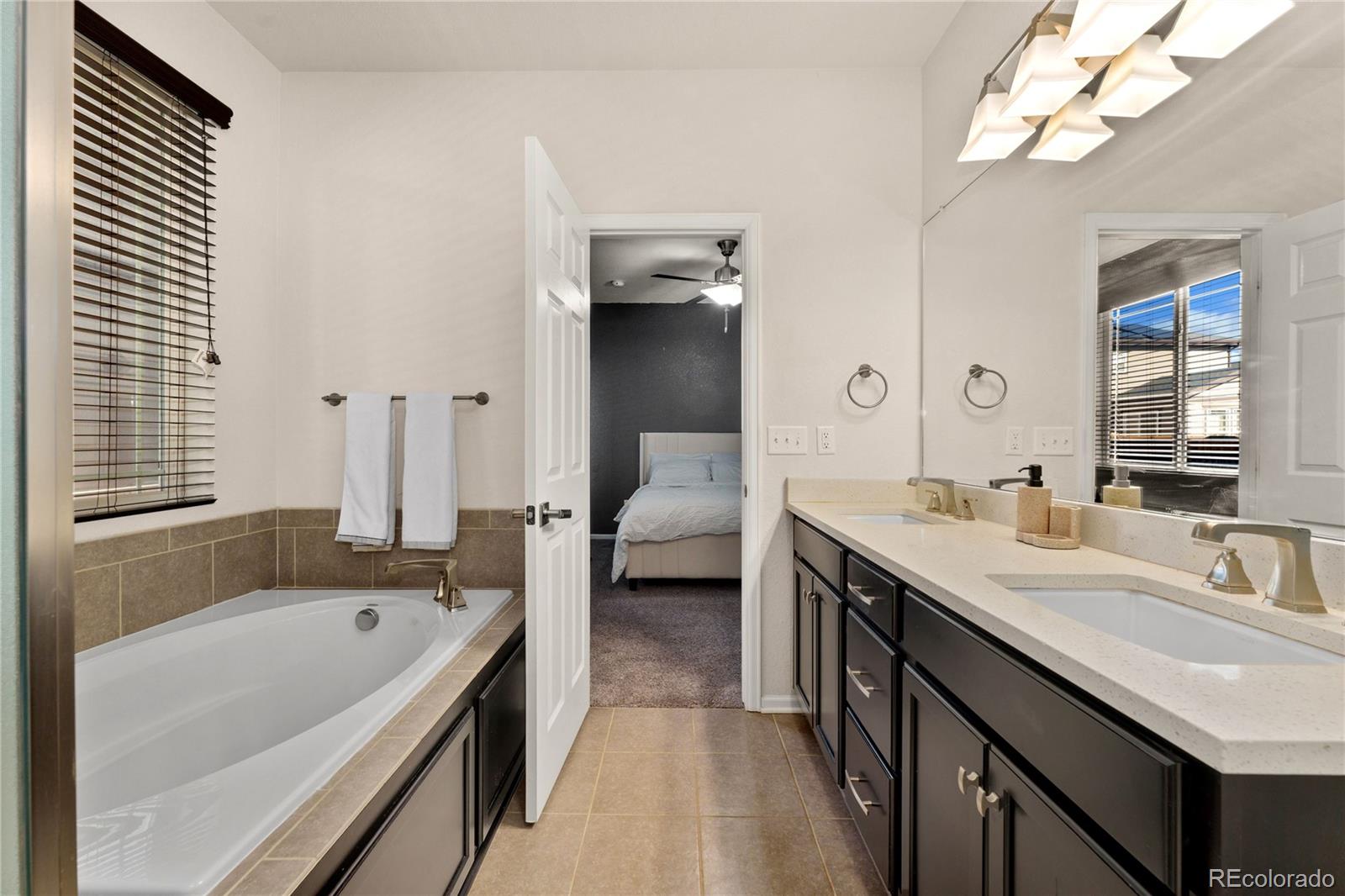 MLS Image #12 for 25127 e maple avenue,aurora, Colorado