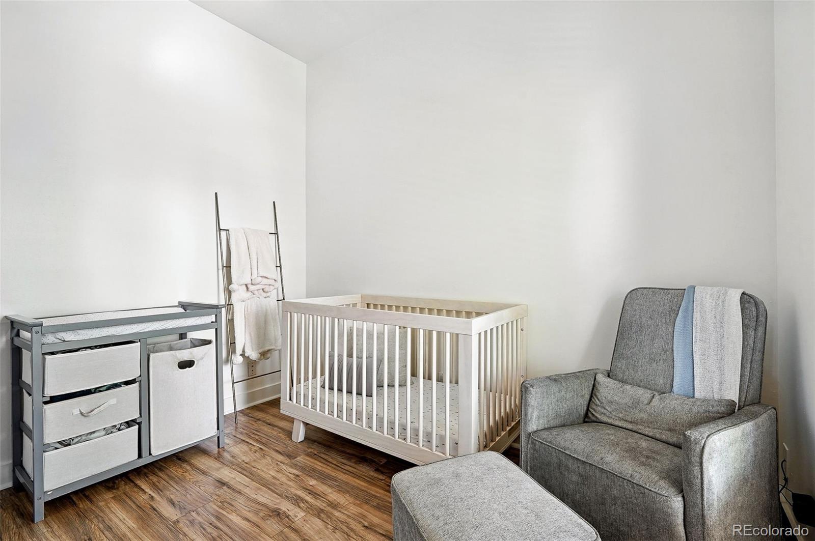 MLS Image #16 for 361  elati street,denver, Colorado