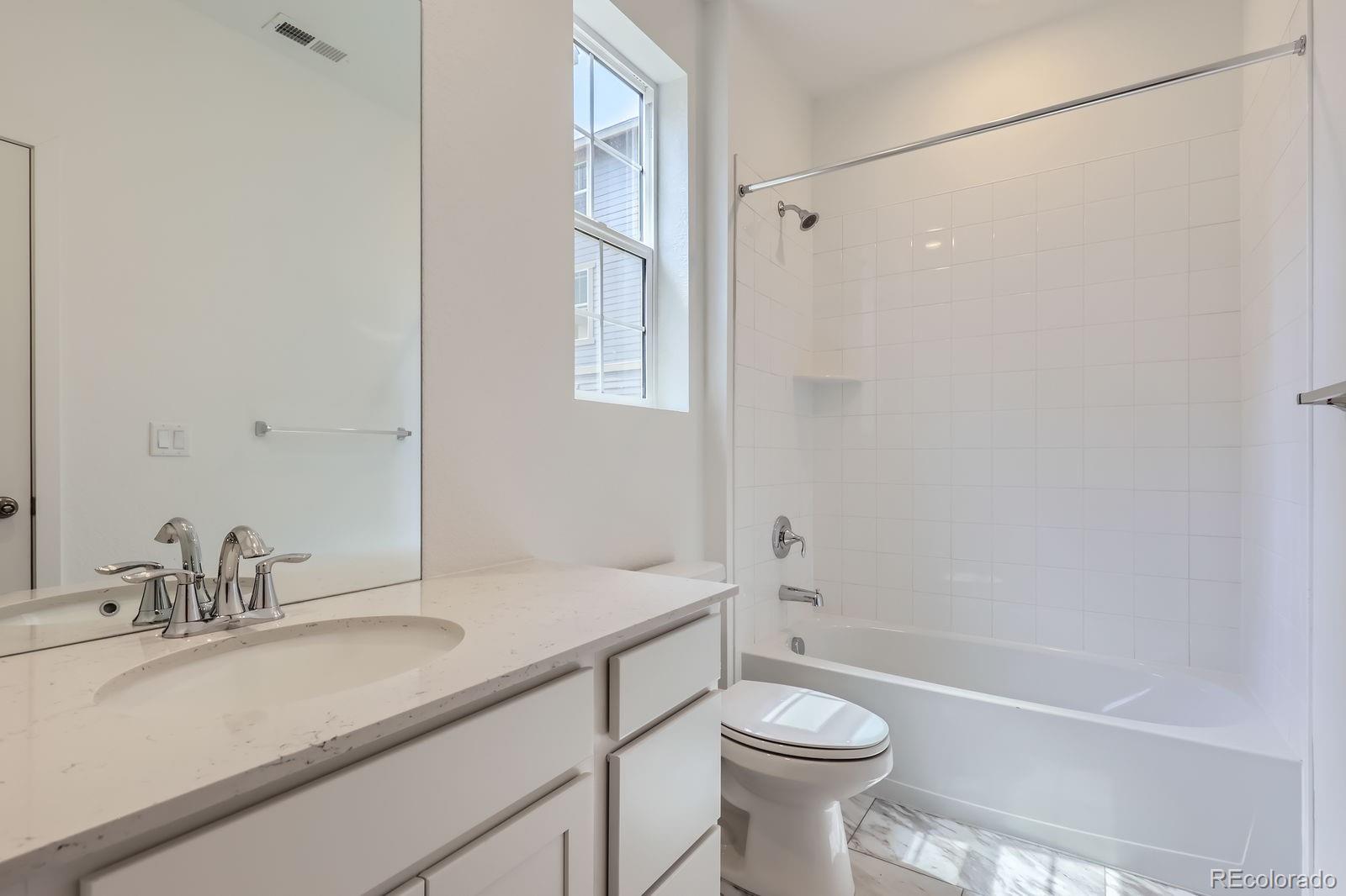 MLS Image #10 for 6747 e 149th avenue,thornton, Colorado