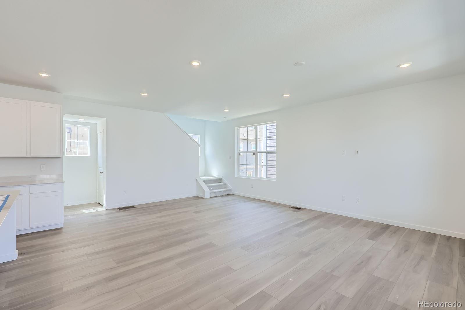 MLS Image #4 for 6747 e 149th avenue,thornton, Colorado