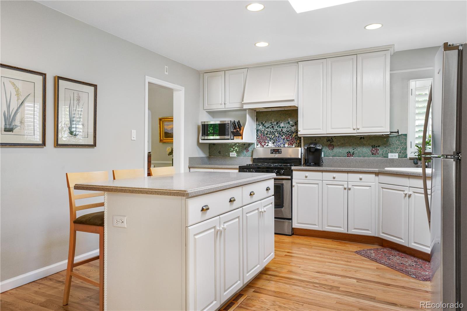 MLS Image #14 for 675  dahlia street,denver, Colorado