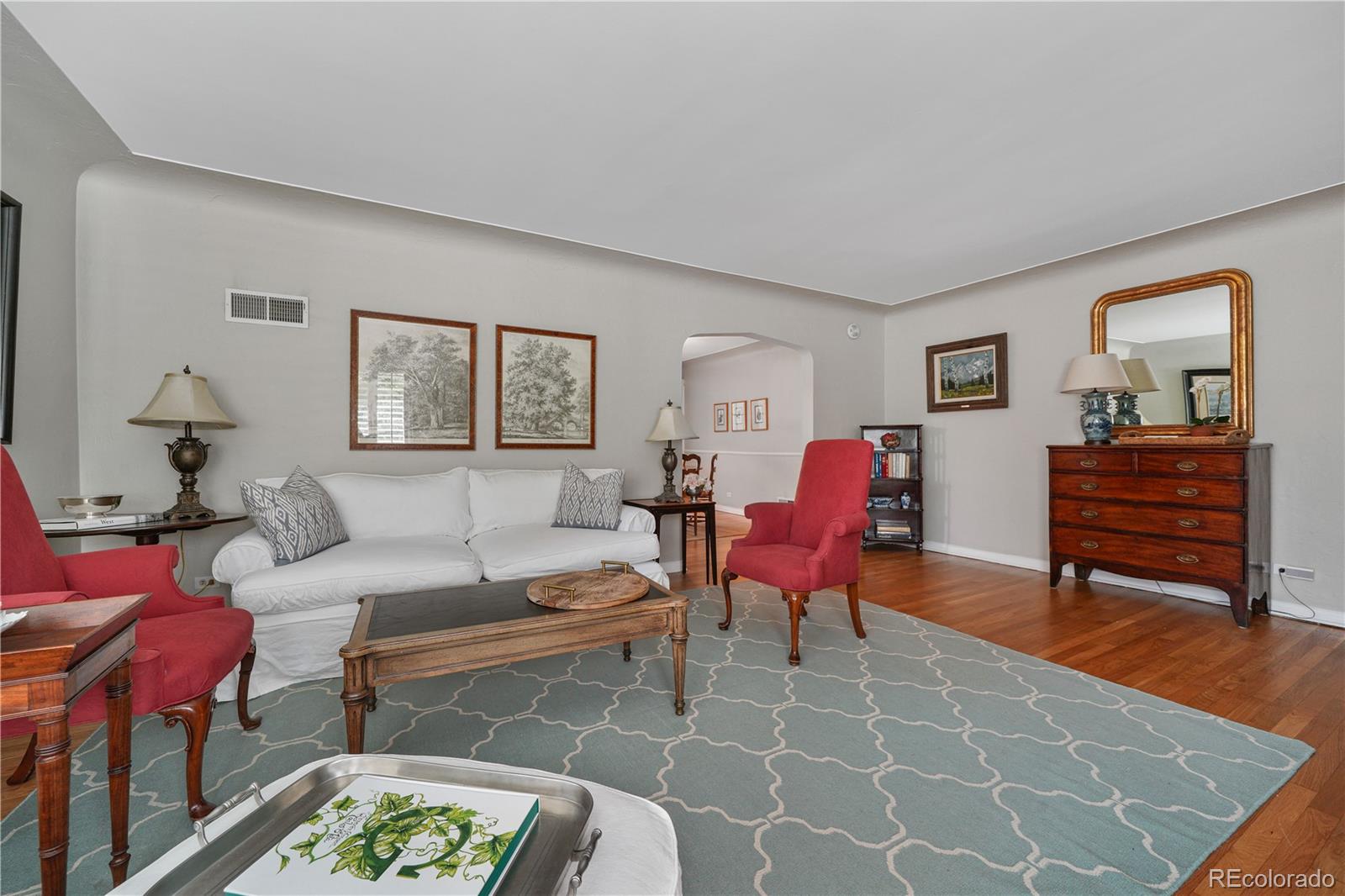 MLS Image #8 for 675  dahlia street,denver, Colorado