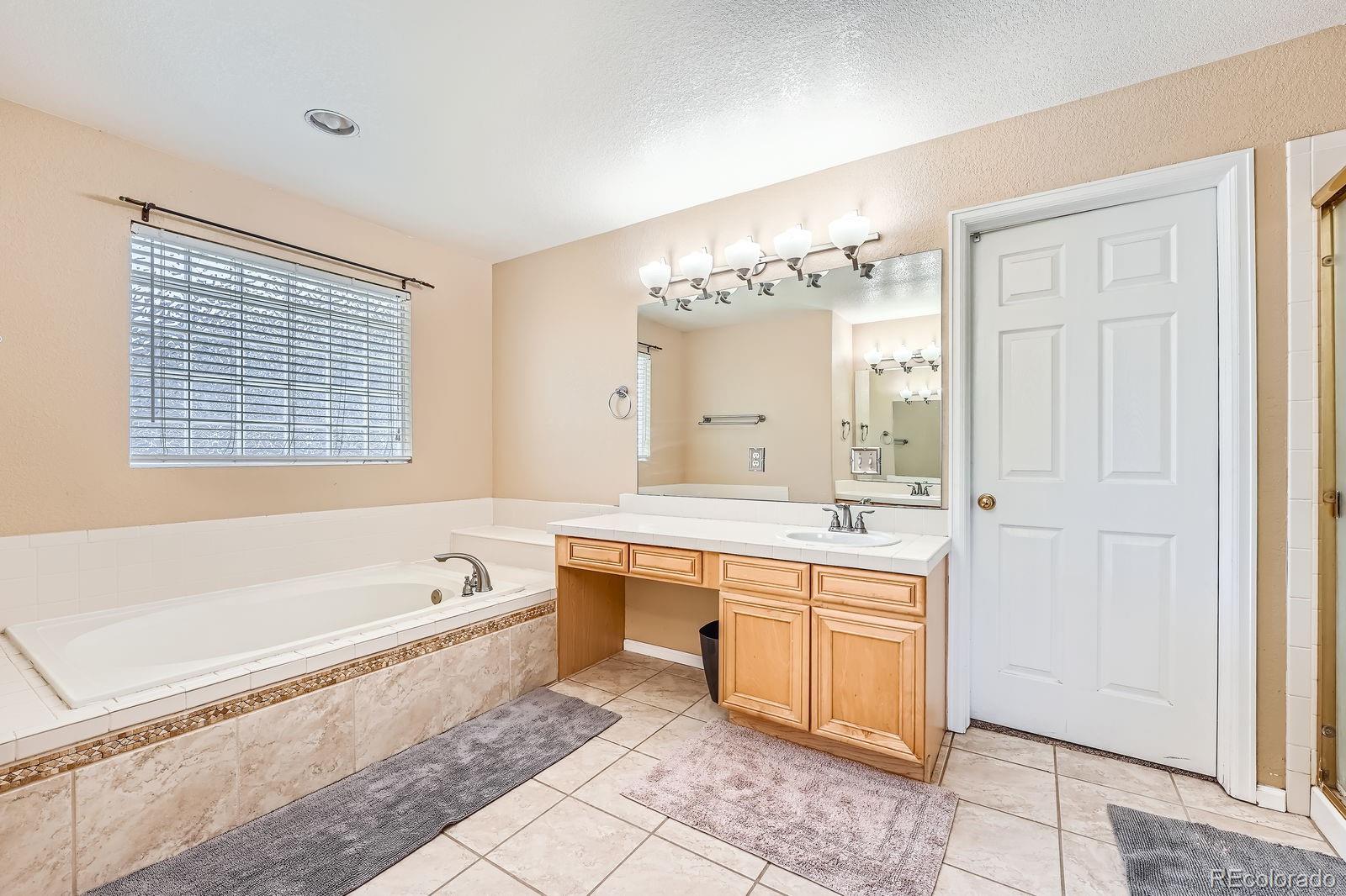 MLS Image #15 for 10089  wynwood way,highlands ranch, Colorado