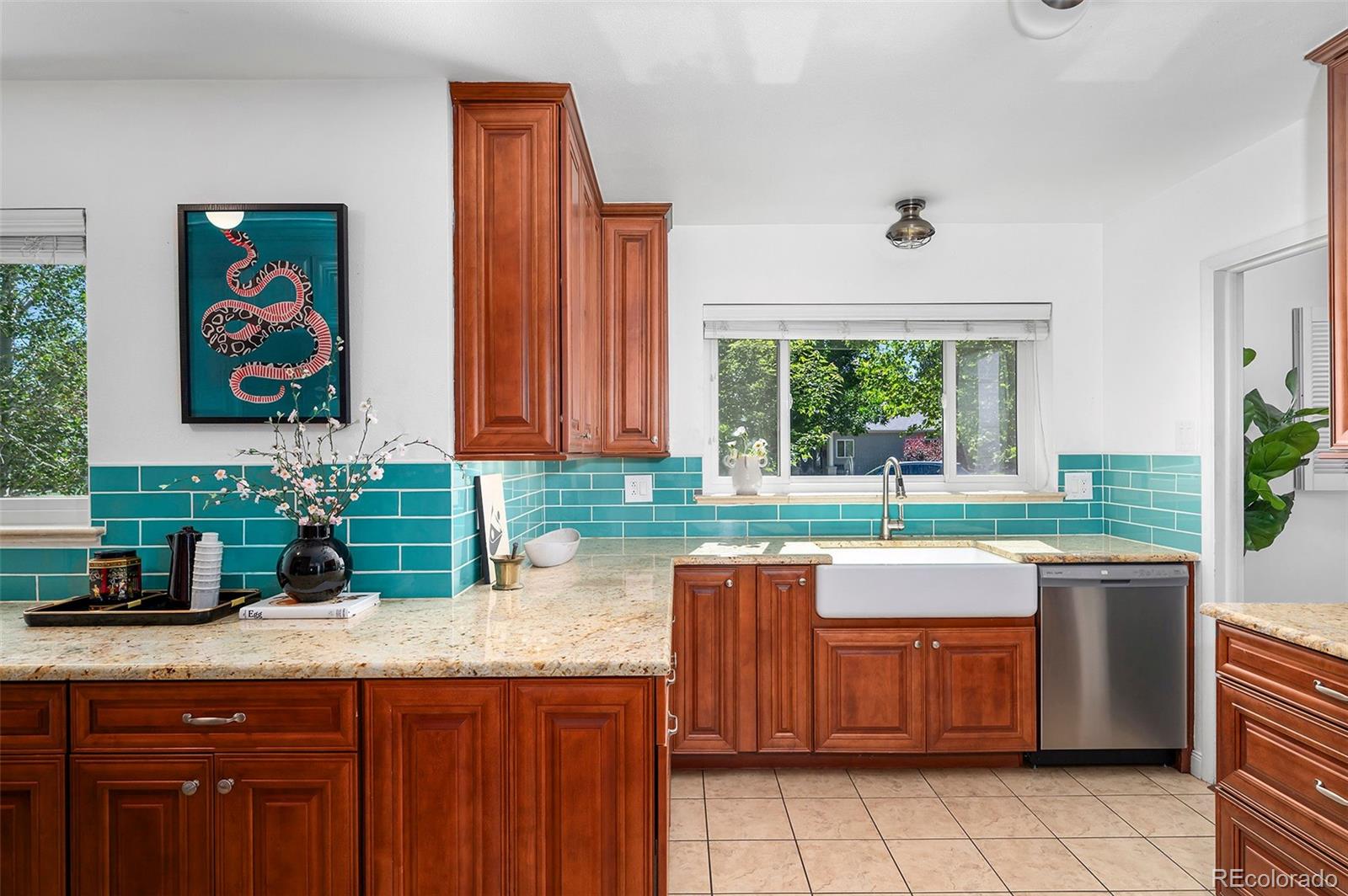 MLS Image #8 for 3001 s josephine street,denver, Colorado