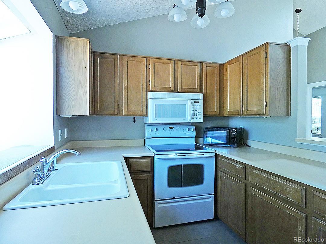 MLS Image #3 for 9669 w chatfield avenue,littleton, Colorado