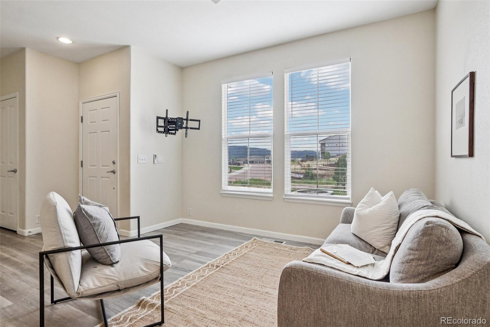 MLS Image #3 for 17032  blue mist grove,monument, Colorado