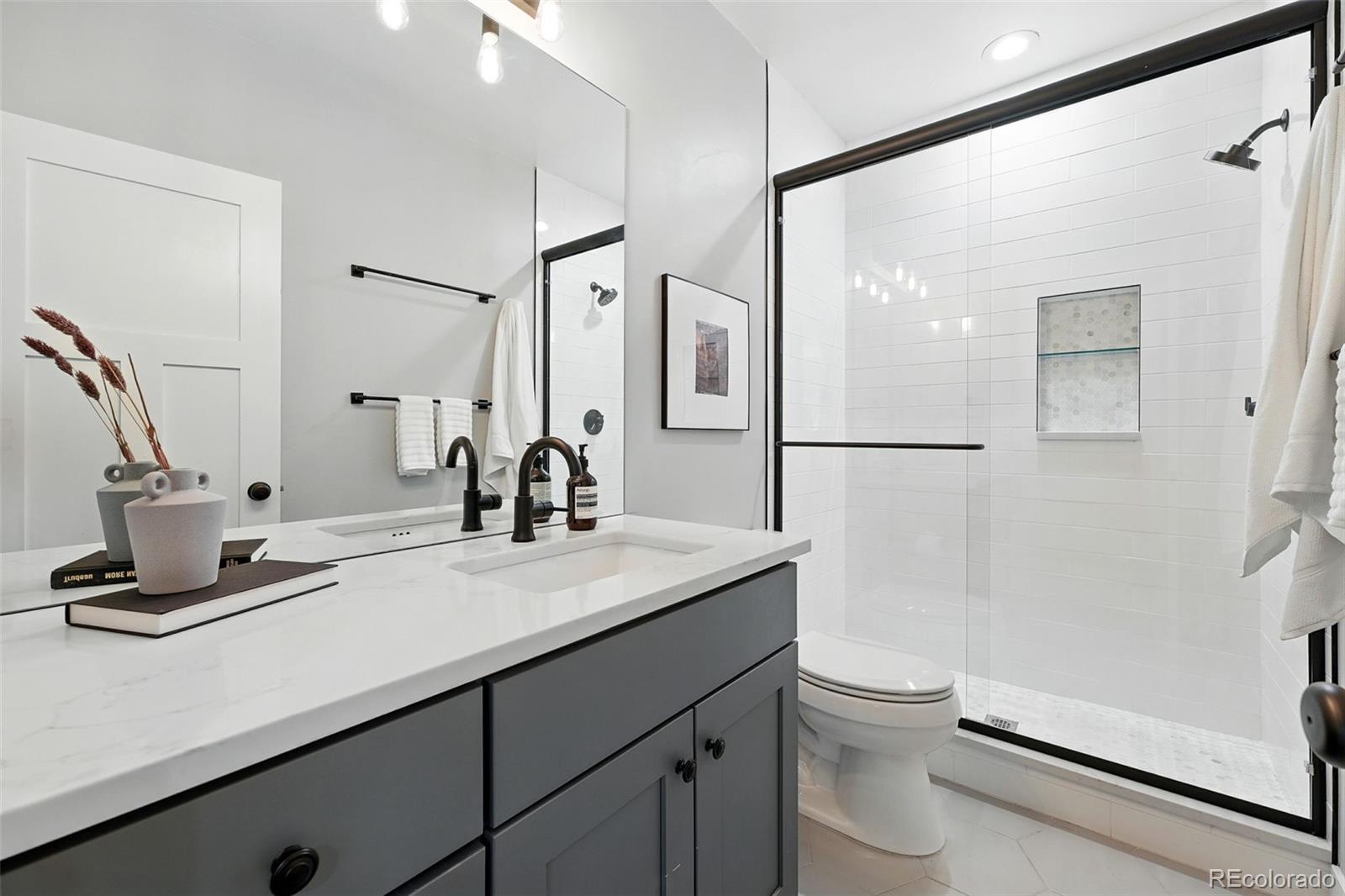 MLS Image #19 for 635  fillmore street,denver, Colorado