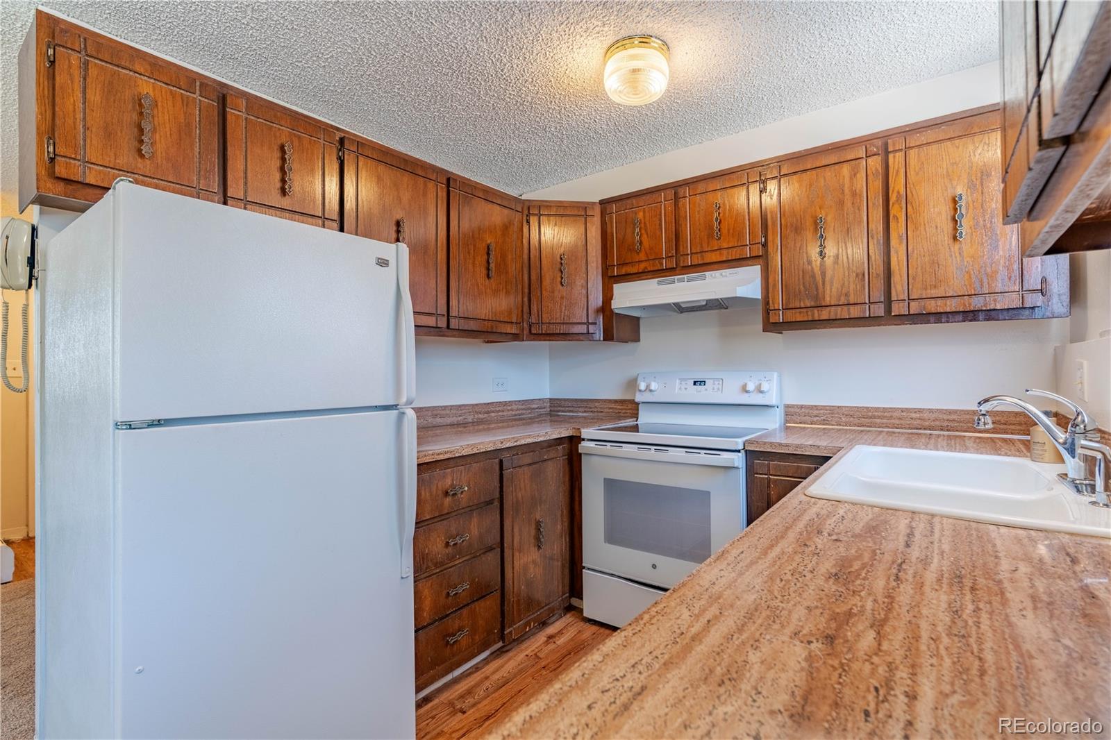 MLS Image #4 for 2700 s holly street,denver, Colorado