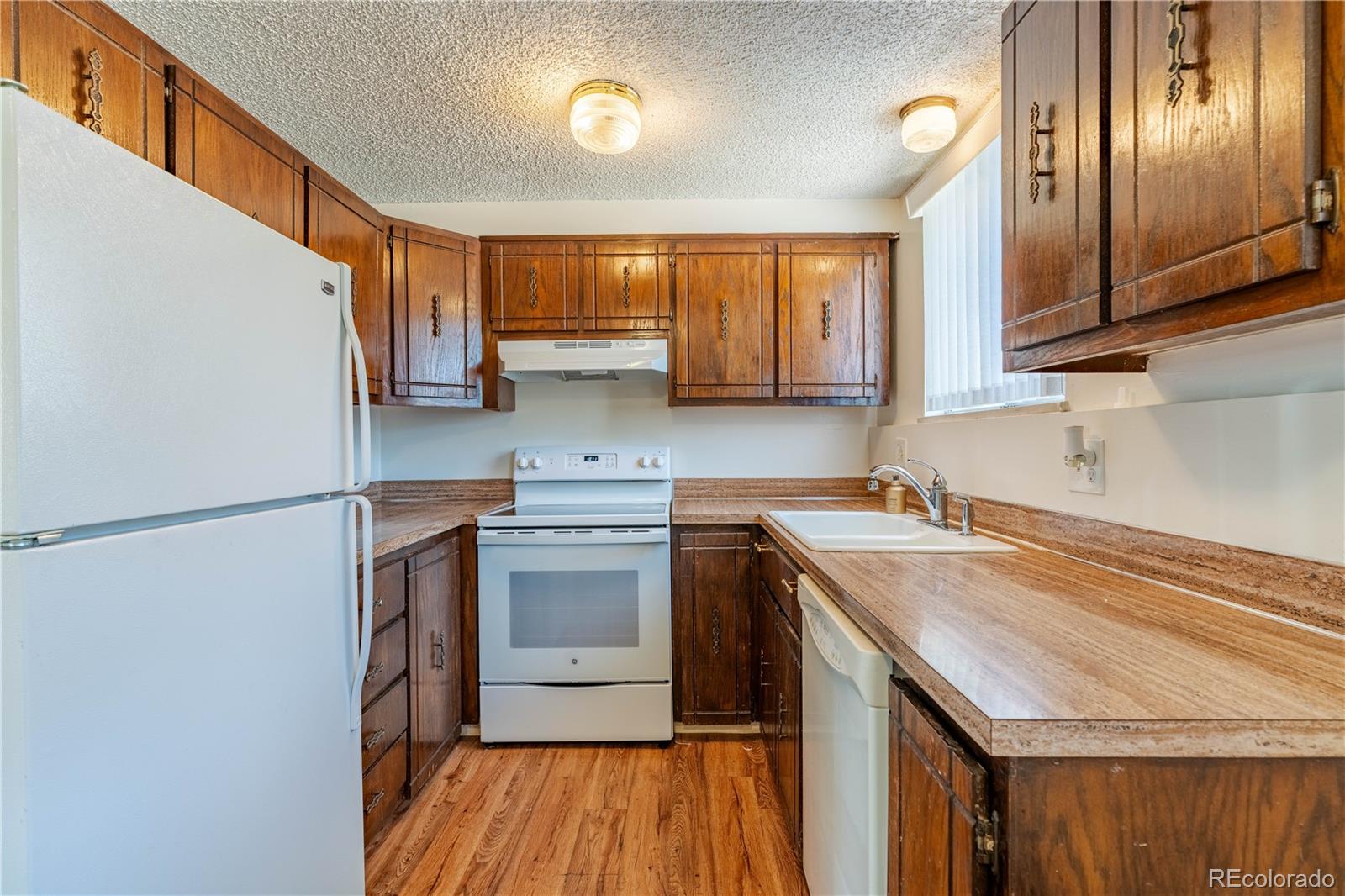 MLS Image #5 for 2700 s holly street,denver, Colorado