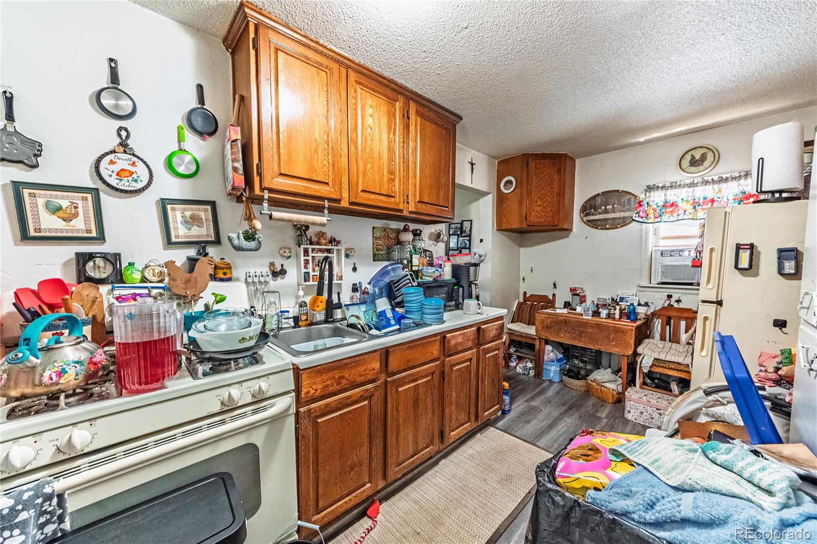 MLS Image #15 for 939  conejos street,colorado springs, Colorado