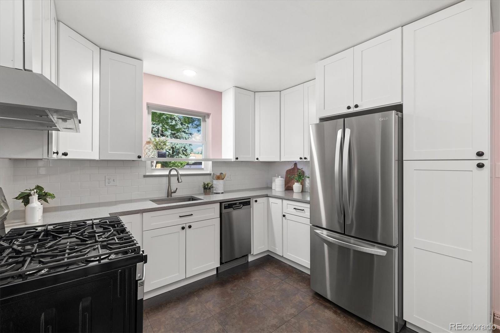 MLS Image #6 for 5193  zinnia street,arvada, Colorado