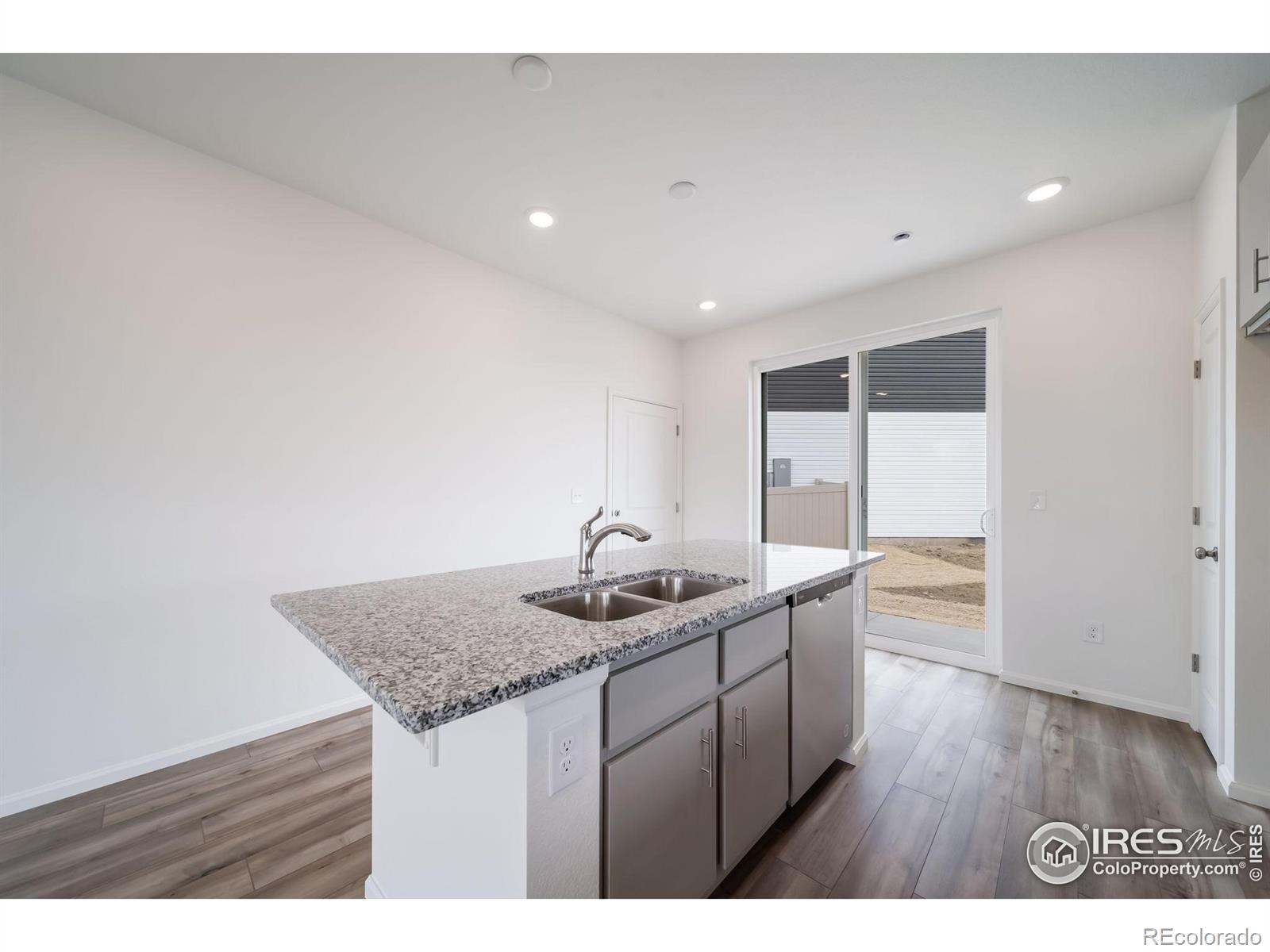 MLS Image #4 for 3370  streamwood drive,johnstown, Colorado