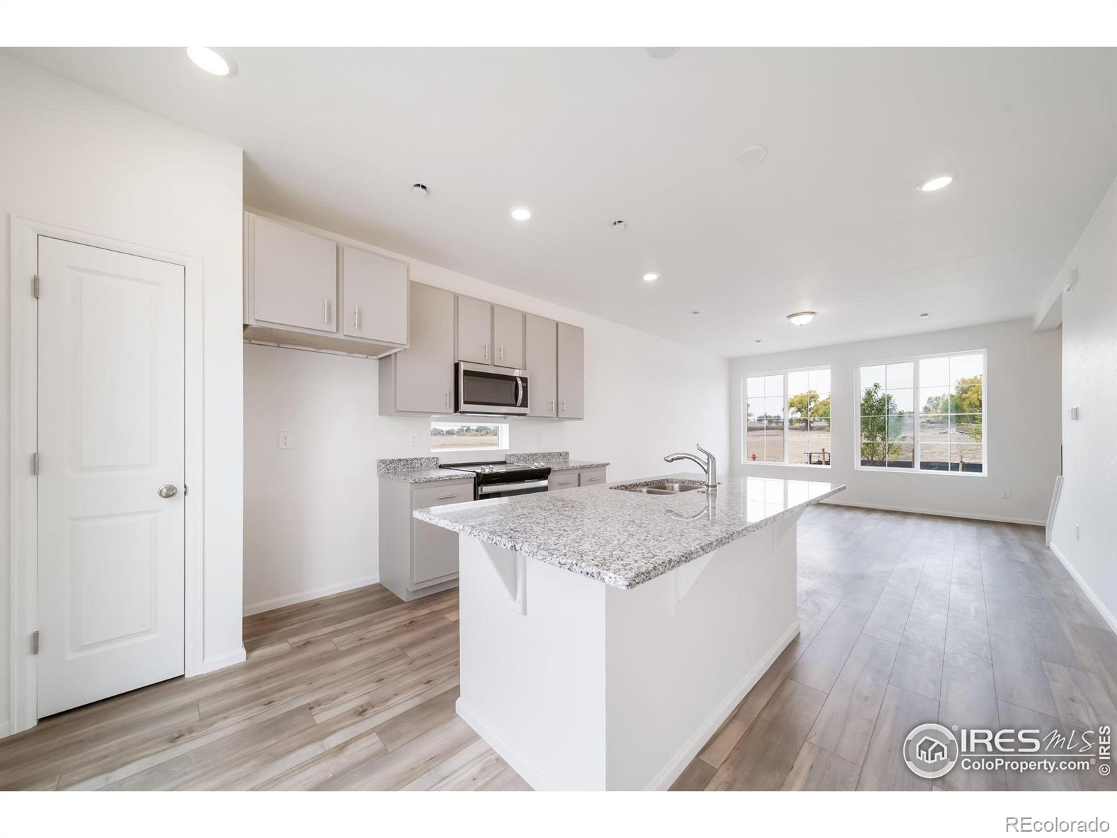 MLS Image #6 for 3370  streamwood drive,johnstown, Colorado