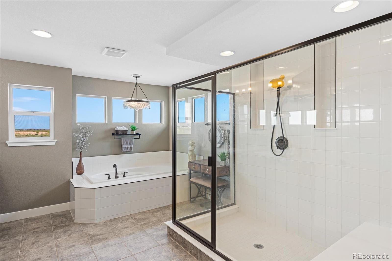 MLS Image #11 for 19429 w 88th drive,arvada, Colorado