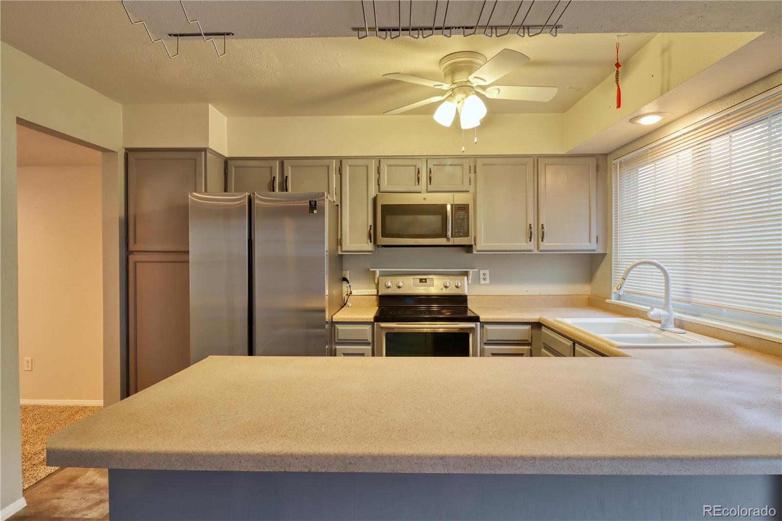 MLS Image #11 for 10320 e jewell avenue,aurora, Colorado