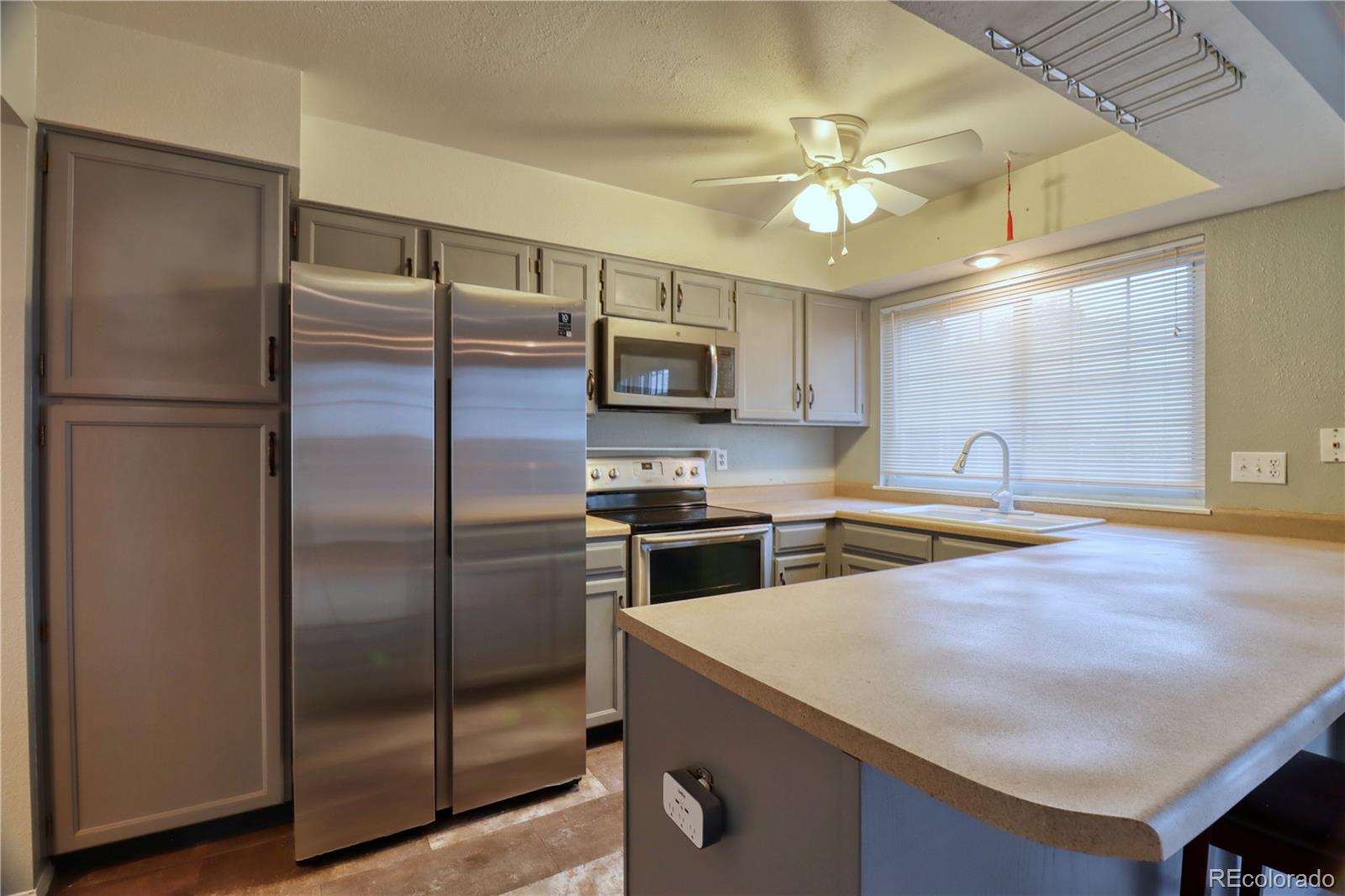 MLS Image #8 for 10320 e jewell avenue,aurora, Colorado