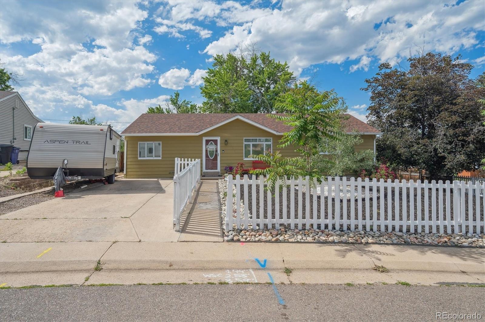 MLS Image #2 for 1817 s perry way,denver, Colorado