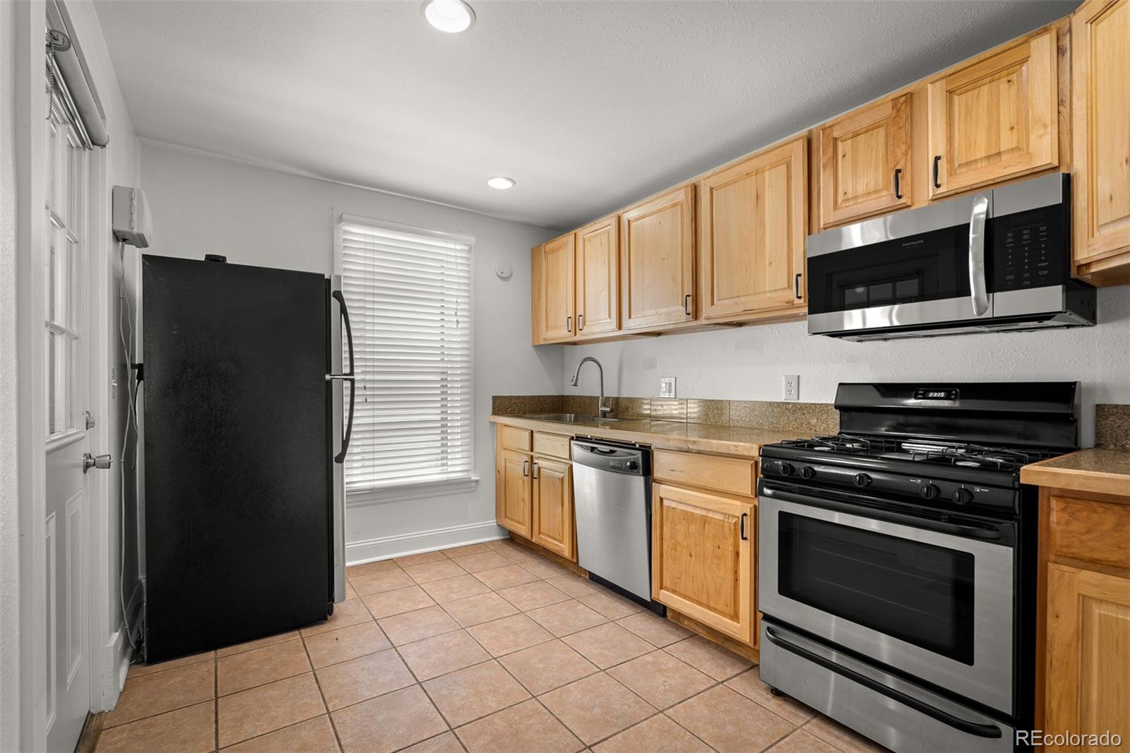 MLS Image #16 for 502 e san miguel street,colorado springs, Colorado