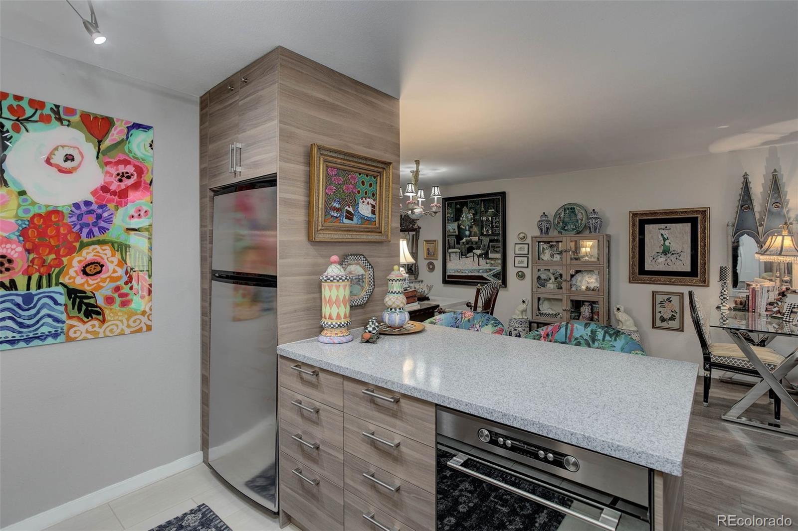 MLS Image #10 for 2  adams street 809,denver, Colorado
