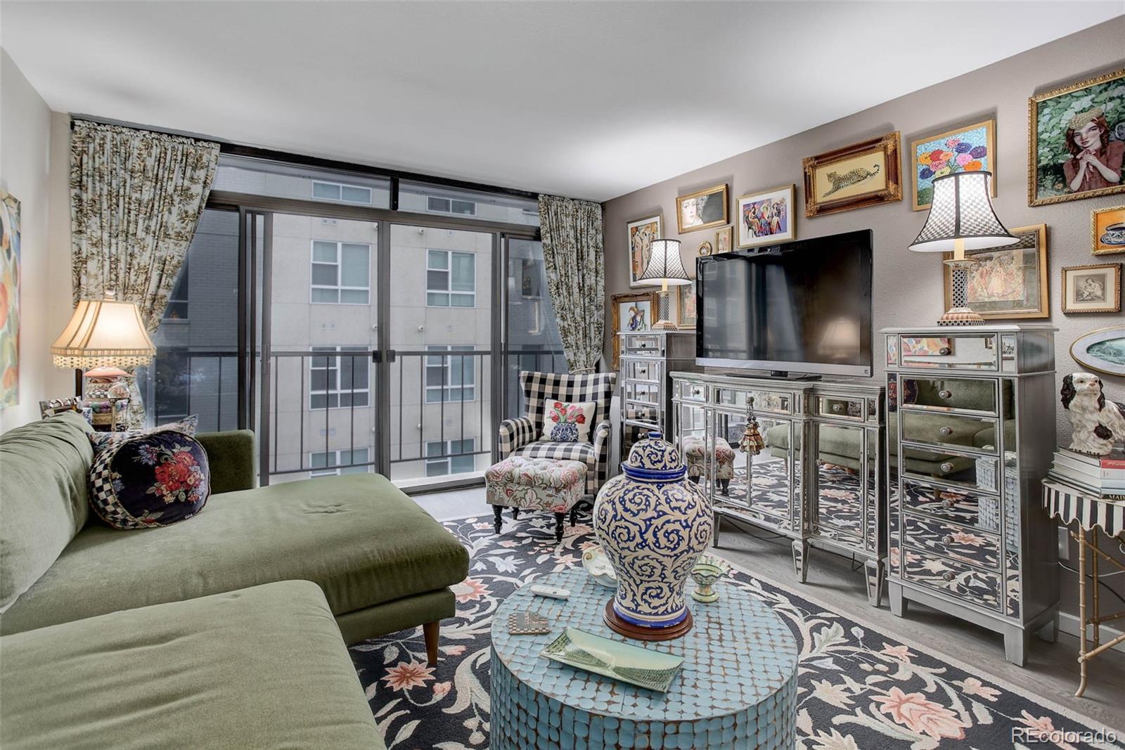 MLS Image #14 for 2  adams street 809,denver, Colorado