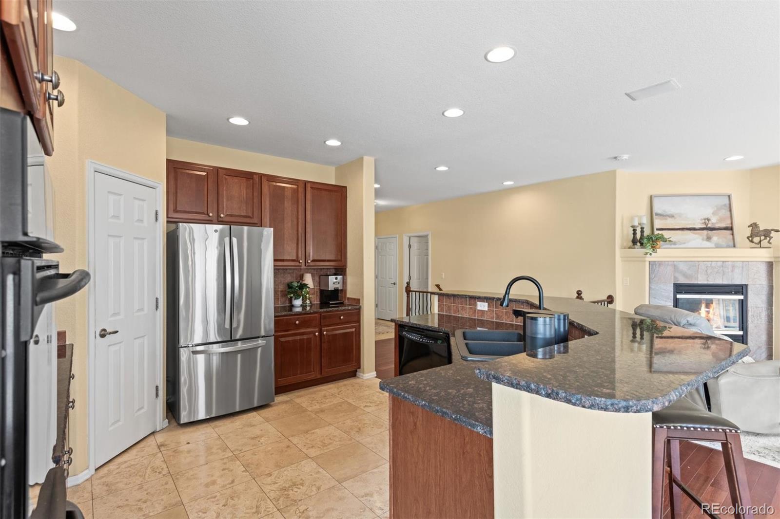 MLS Image #8 for 6542 s tempe street,aurora, Colorado