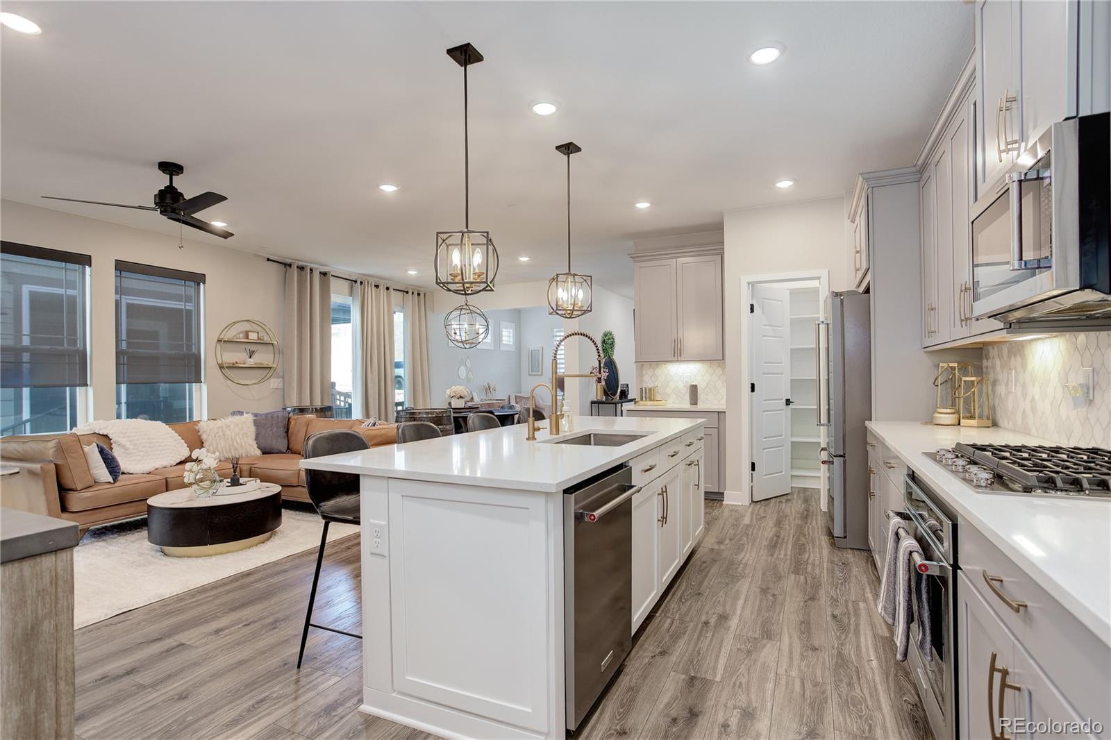 MLS Image #2 for 431  courtfield way,castle pines, Colorado