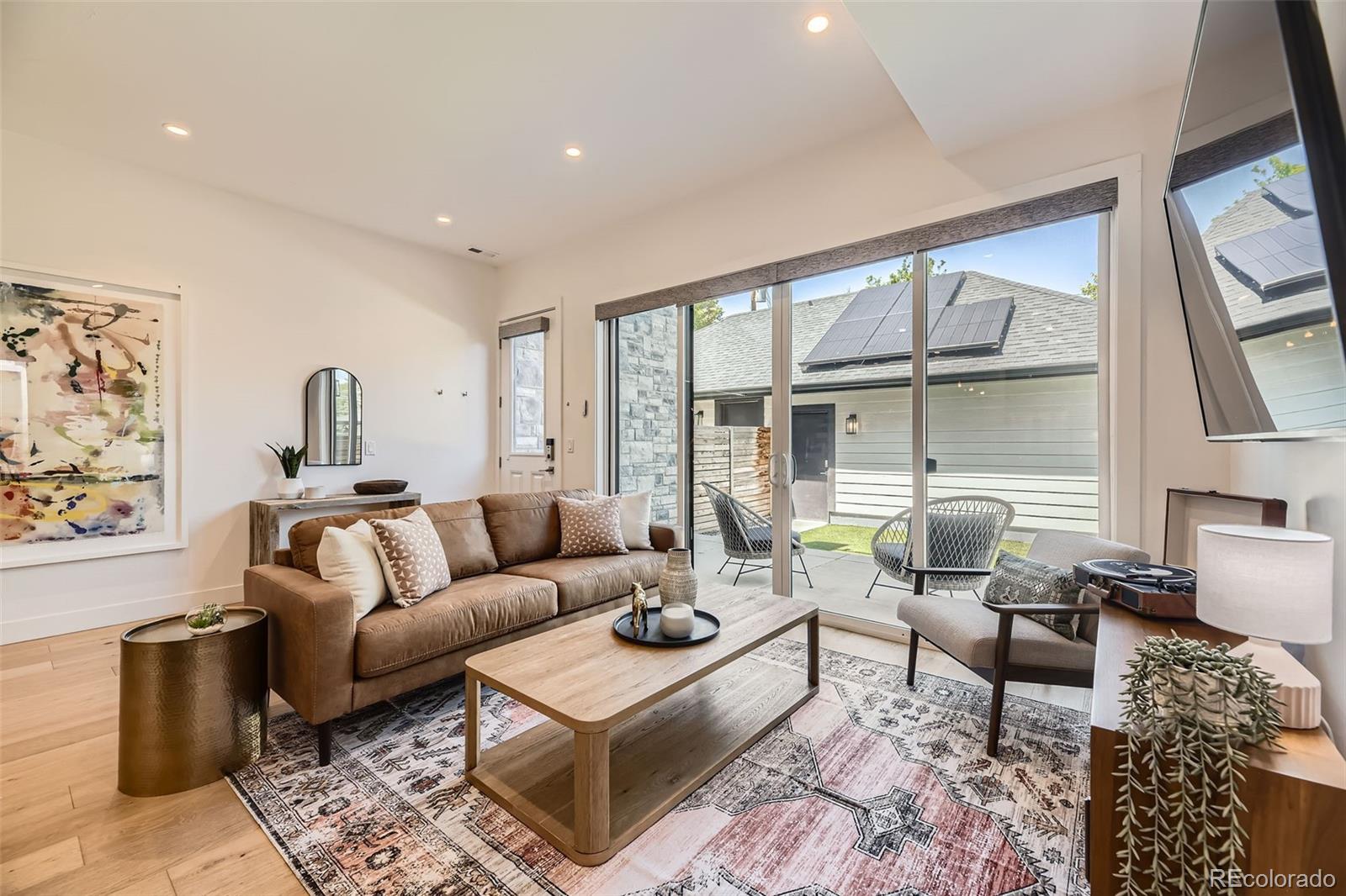 MLS Image #2 for 2525 s pearl street,denver, Colorado