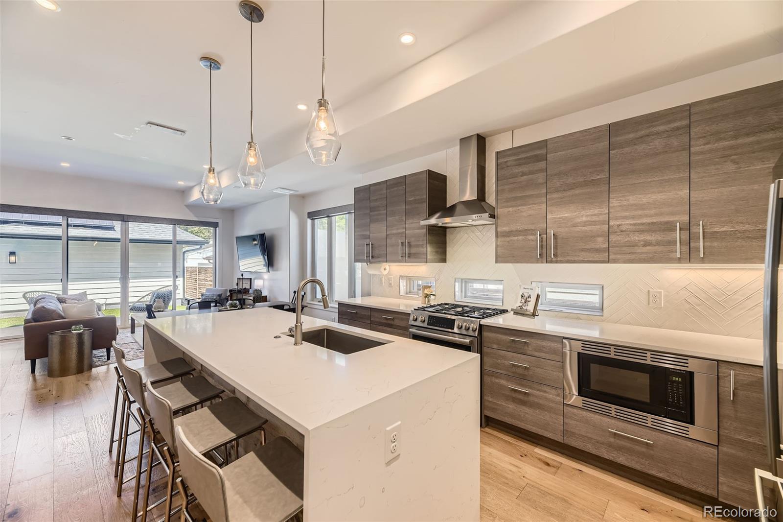 MLS Image #7 for 2525 s pearl street,denver, Colorado