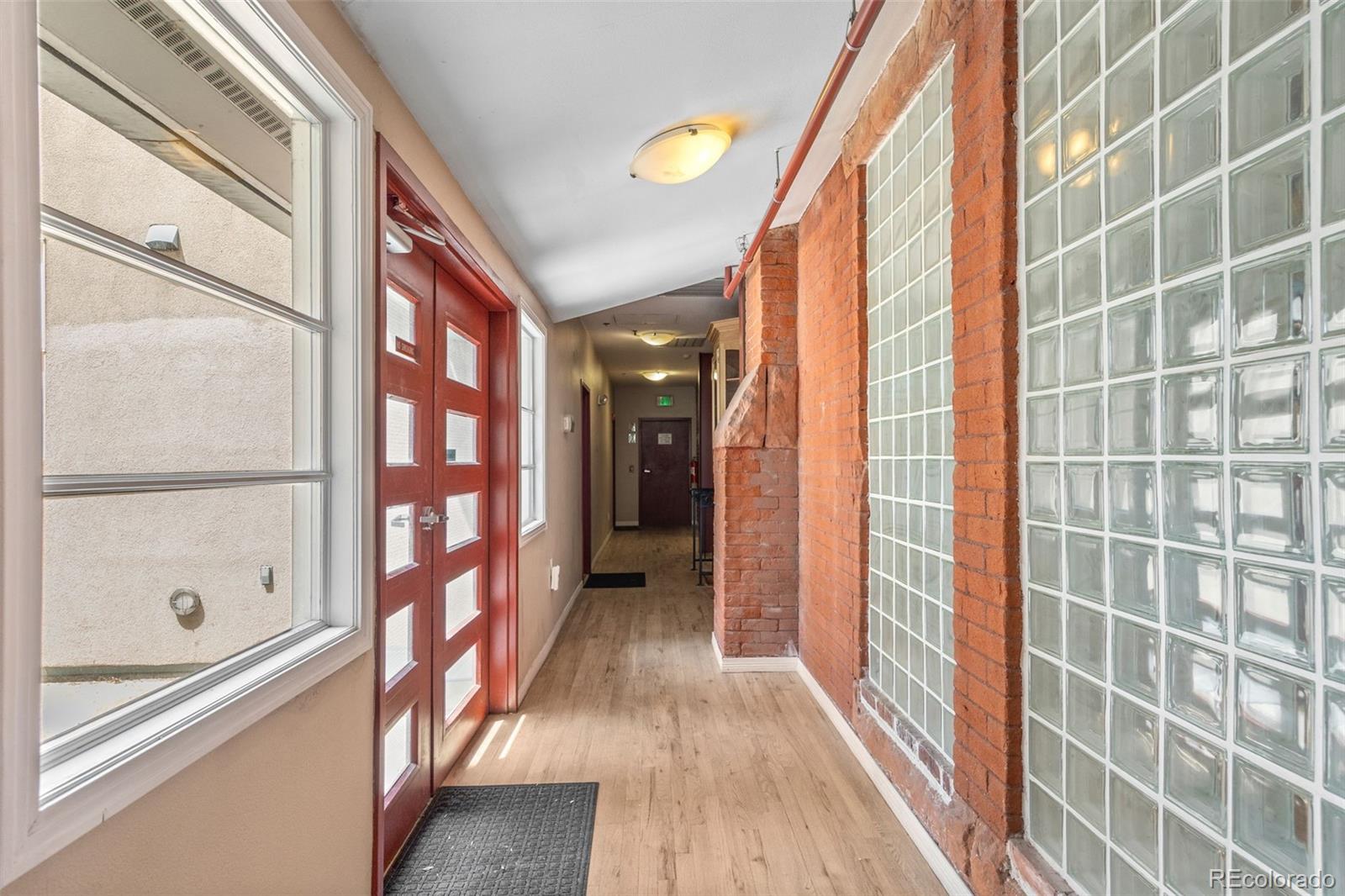 MLS Image #2 for 225 n lincoln street,denver, Colorado