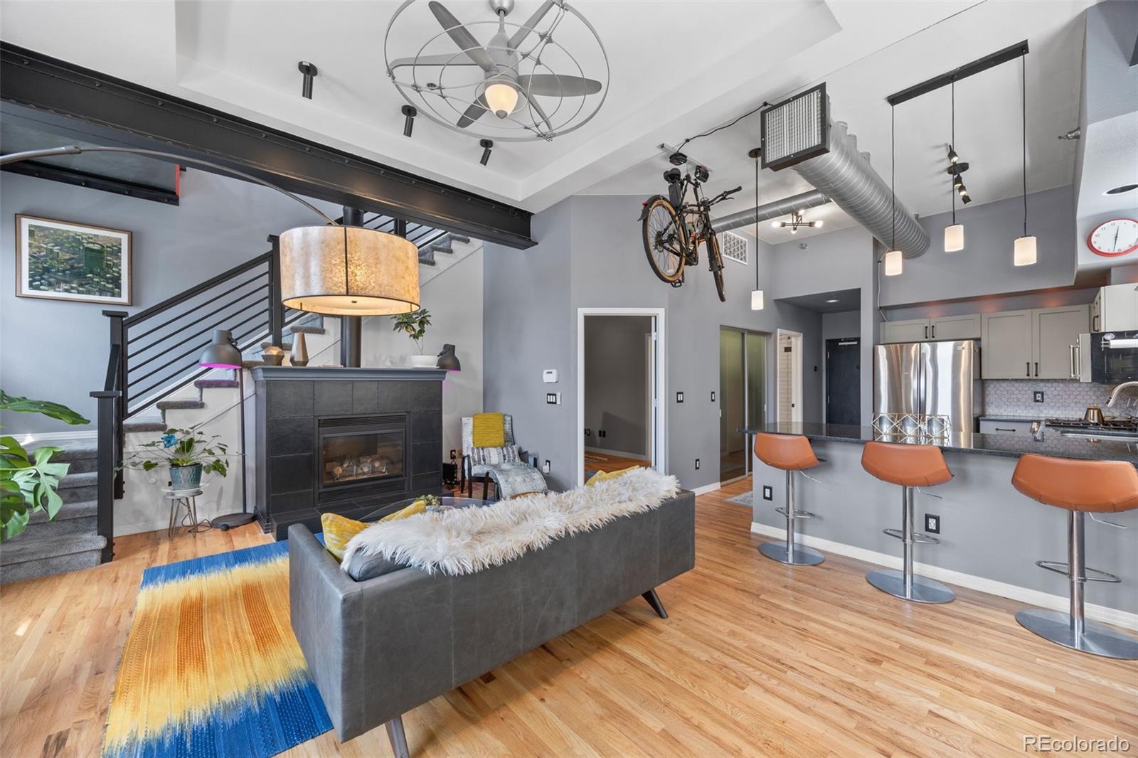MLS Image #4 for 225 n lincoln street,denver, Colorado