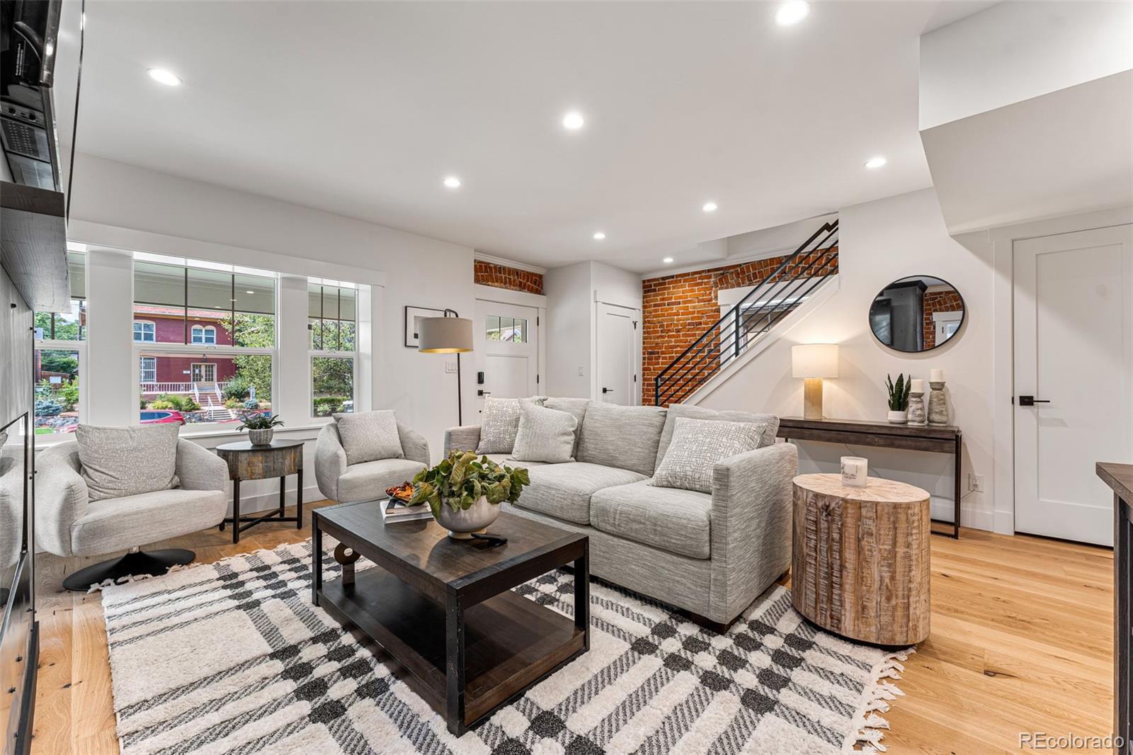 MLS Image #10 for 1730 n gaylord street,denver, Colorado