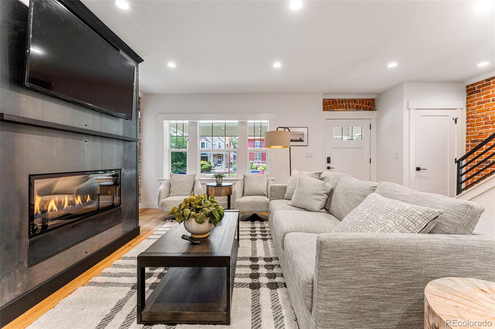 MLS Image #9 for 1730 n gaylord street,denver, Colorado