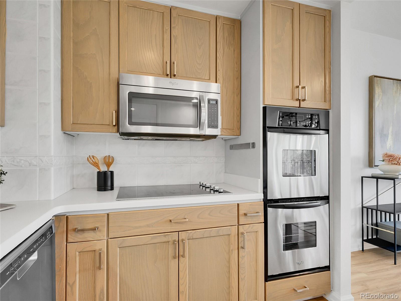 MLS Image #6 for 1201 n williams street 2b,denver, Colorado