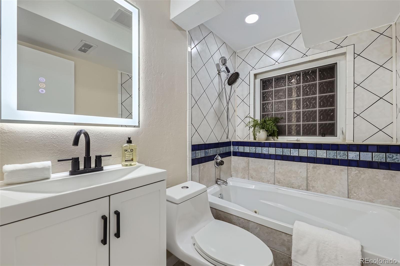 MLS Image #18 for 1880 e 81st place,denver, Colorado