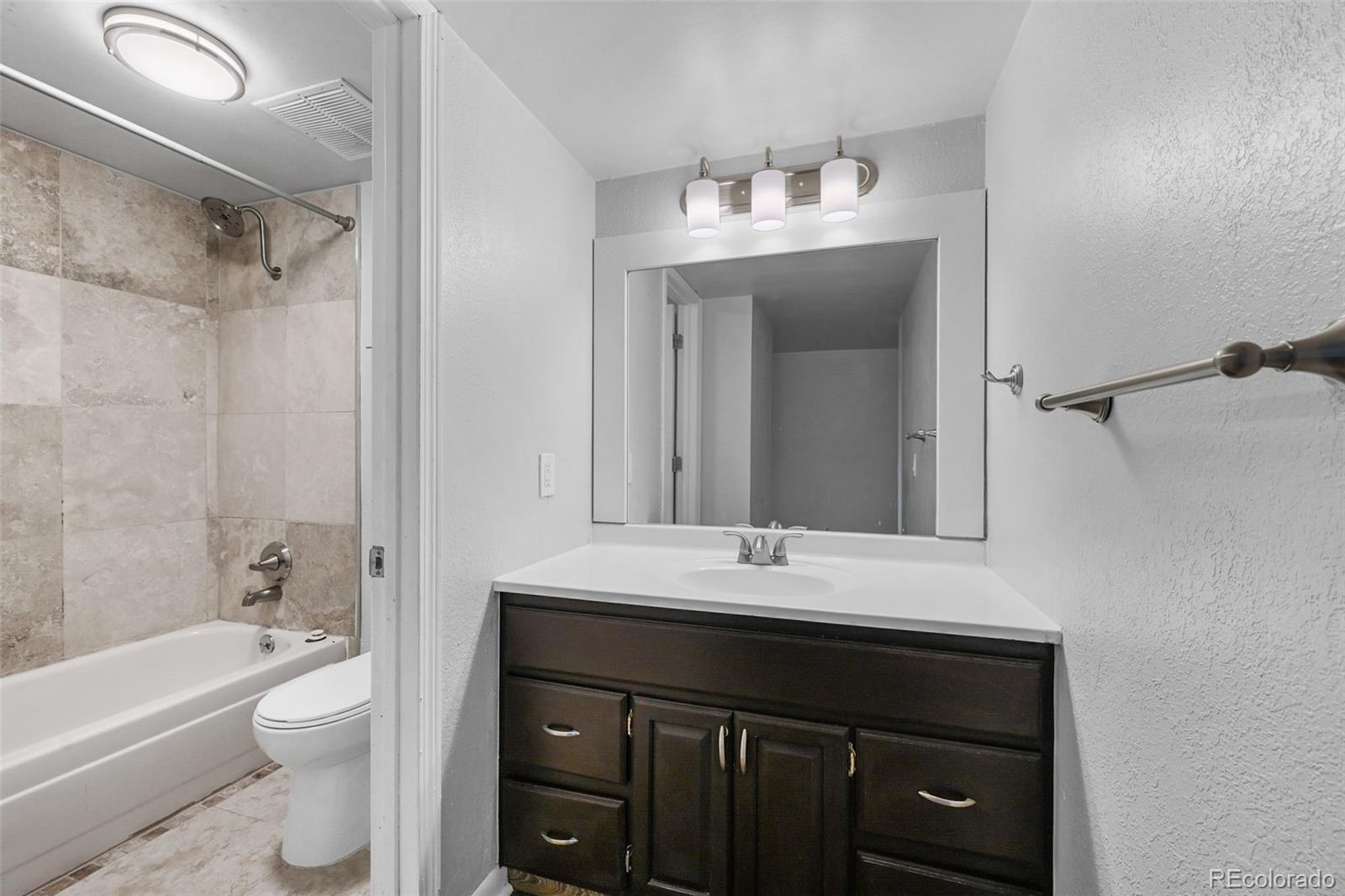 MLS Image #9 for 7665 e eastman avenue 301a,denver, Colorado