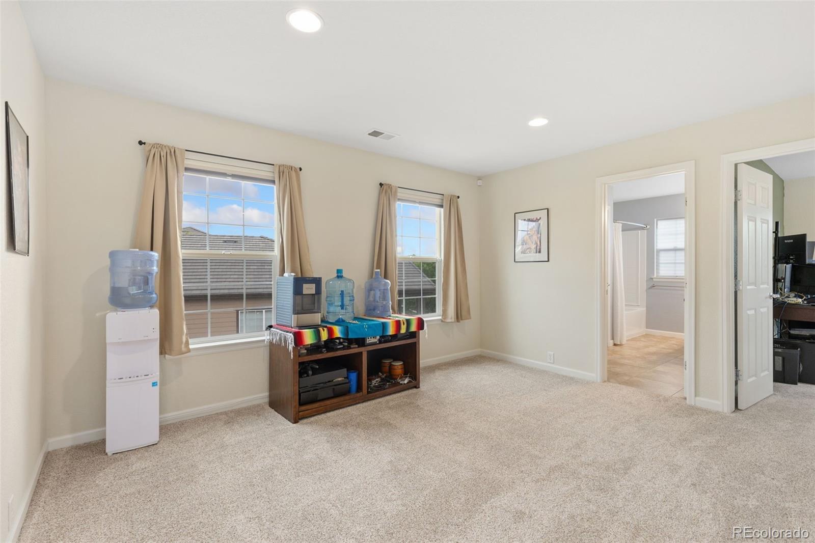 MLS Image #18 for 2647  gray wolf loop,broomfield, Colorado