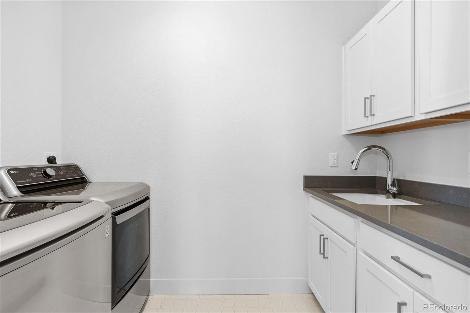 MLS Image #26 for 10295 e 59th avenue,denver, Colorado