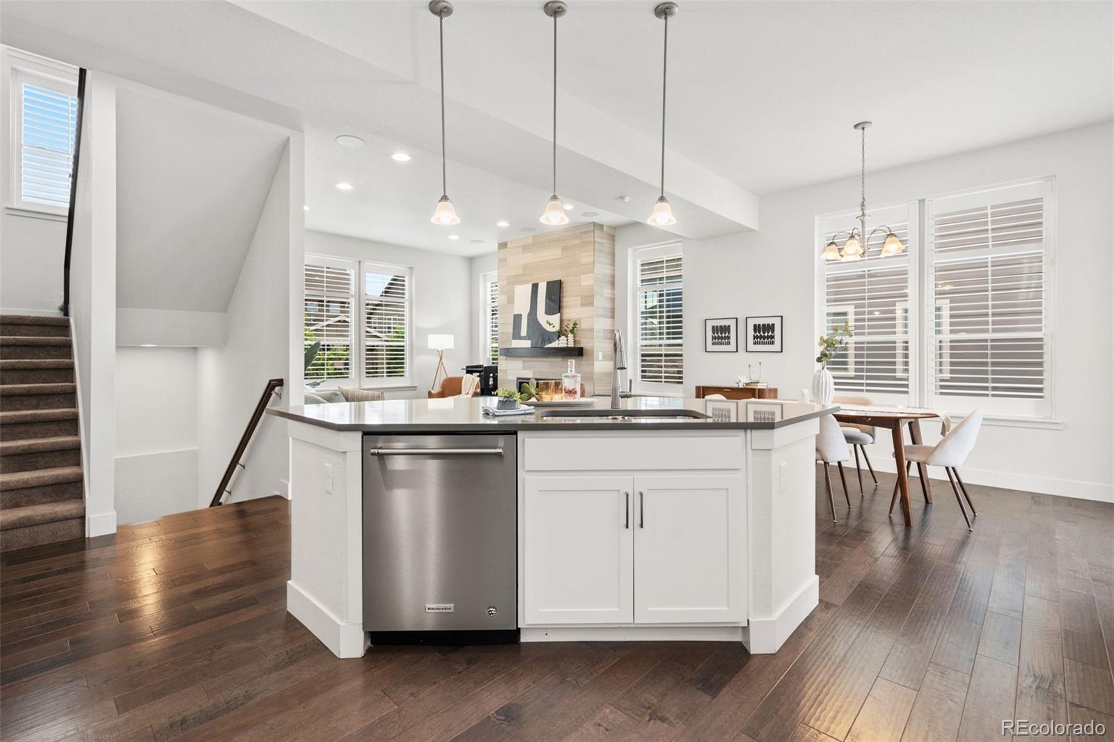 MLS Image #8 for 10295 e 59th avenue,denver, Colorado