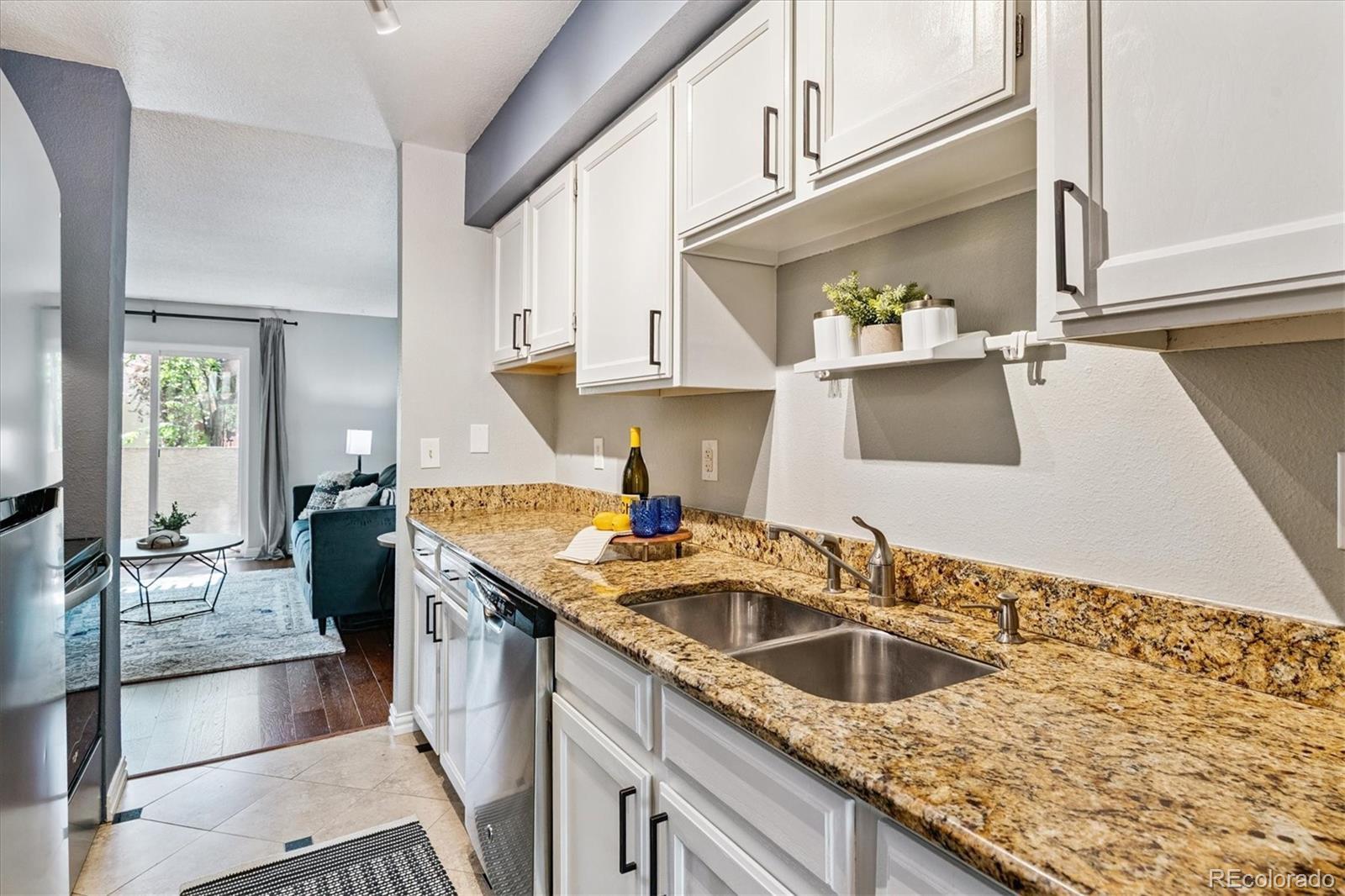 MLS Image #10 for 1060 s parker road,denver, Colorado