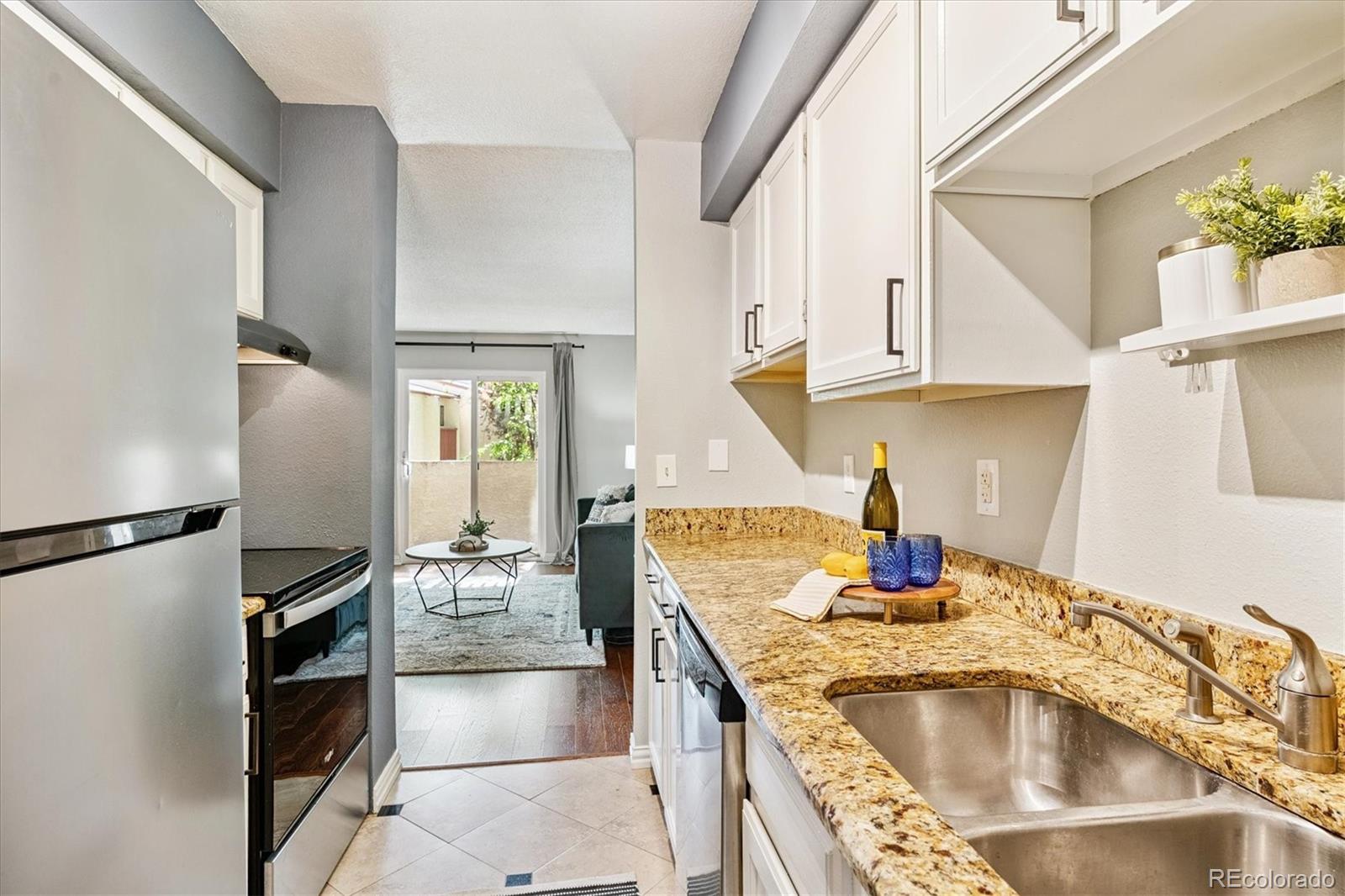 MLS Image #12 for 1060 s parker road,denver, Colorado