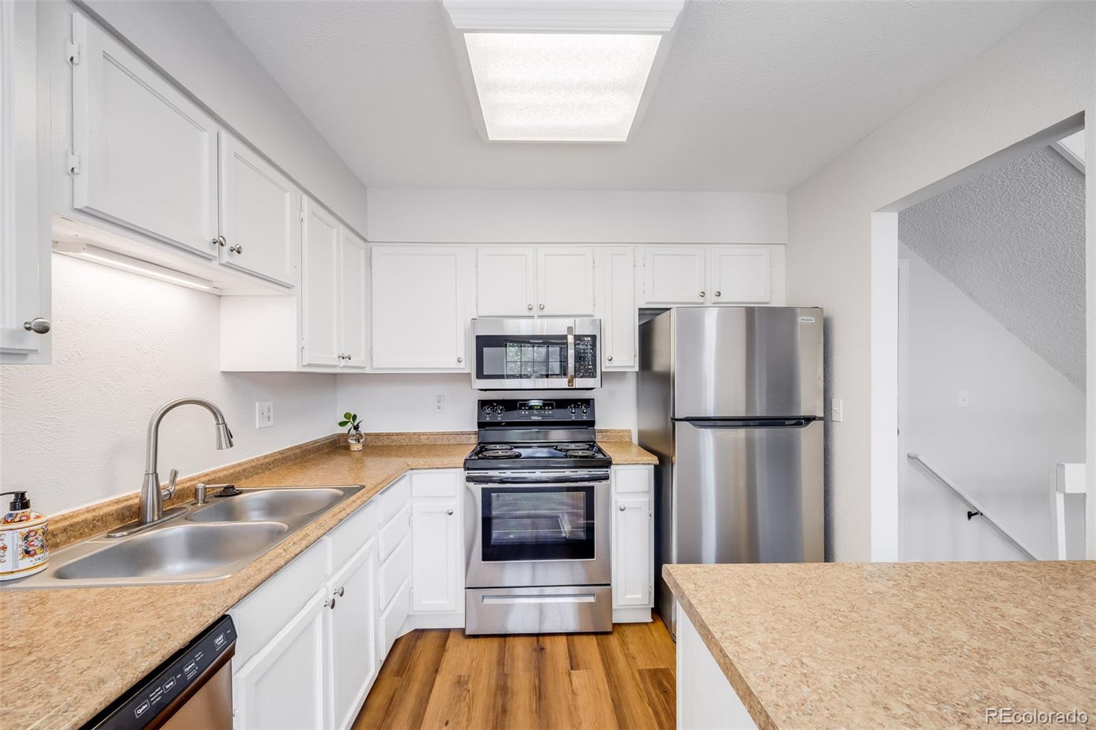 MLS Image #10 for 12717 e cornell avenue,aurora, Colorado
