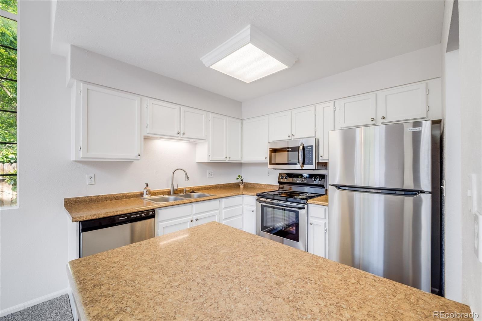 MLS Image #11 for 12717 e cornell avenue,aurora, Colorado