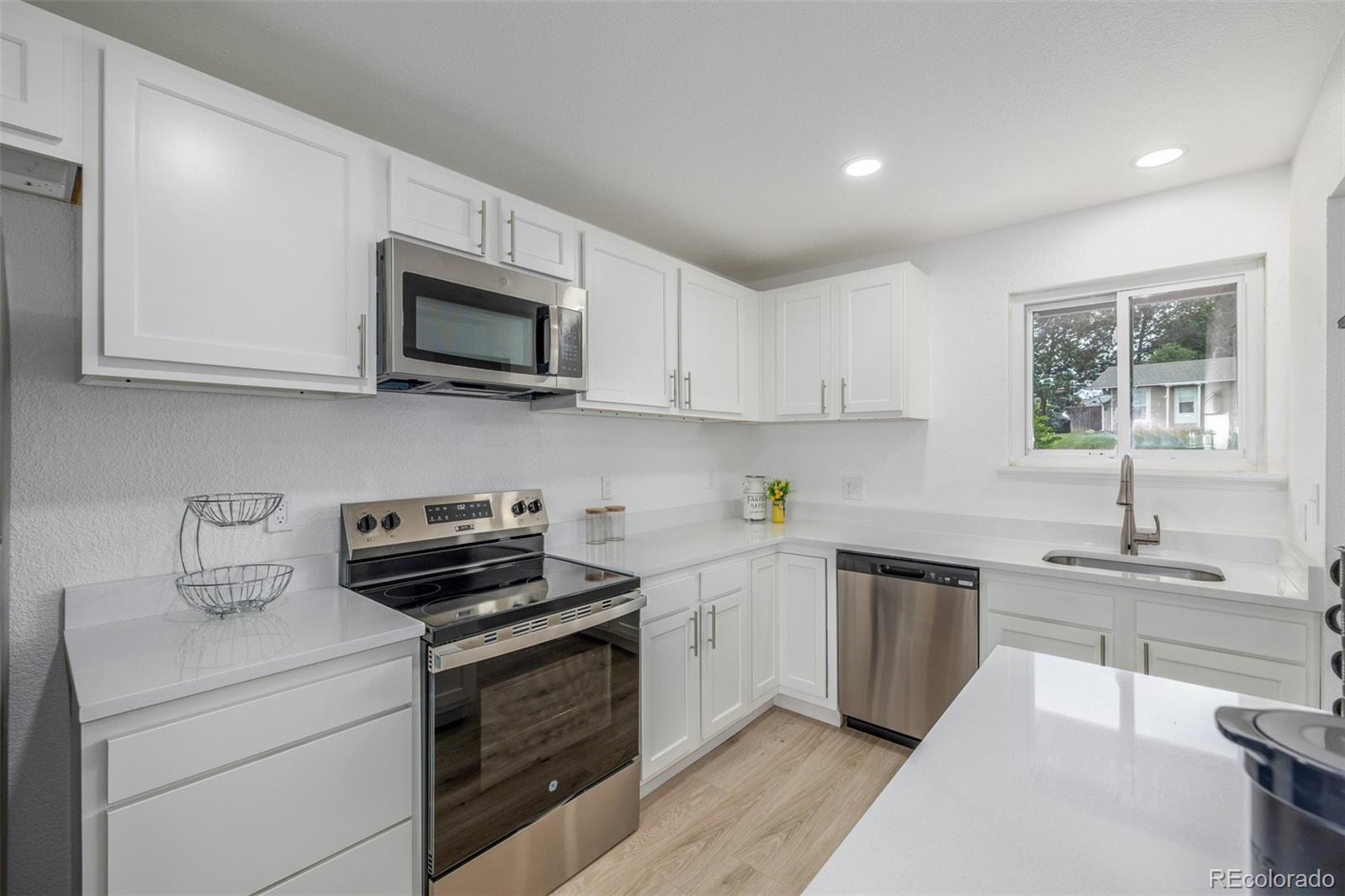 MLS Image #4 for 2232  coronado parkway,denver, Colorado