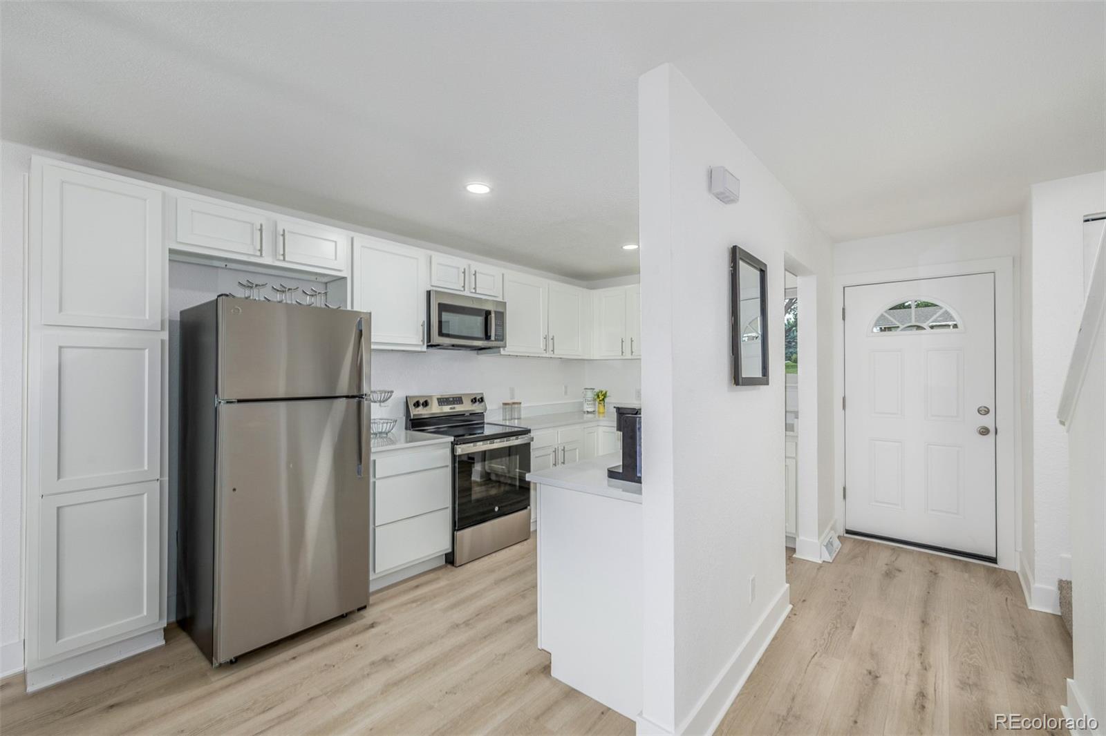 MLS Image #5 for 2232  coronado parkway,denver, Colorado