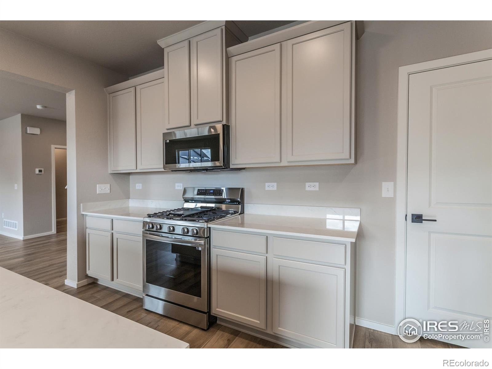 MLS Image #10 for 1590  sunflower way,johnstown, Colorado
