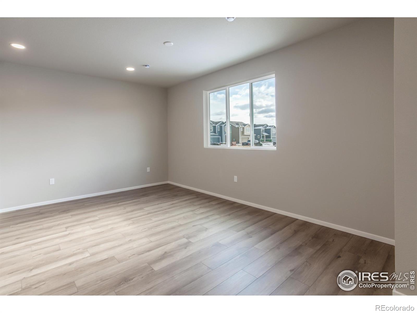 MLS Image #5 for 1590  sunflower way,johnstown, Colorado