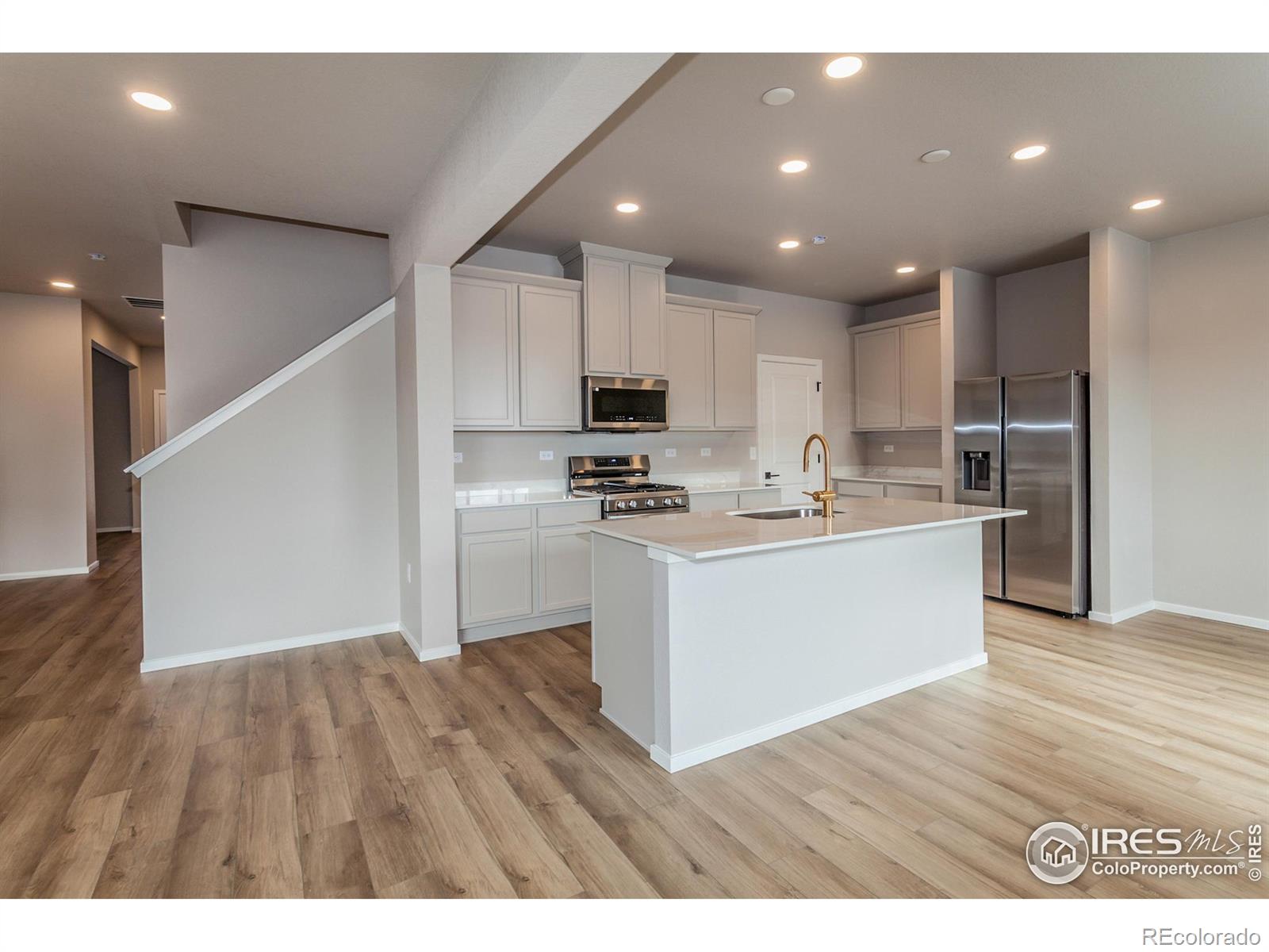 MLS Image #8 for 1590  sunflower way,johnstown, Colorado